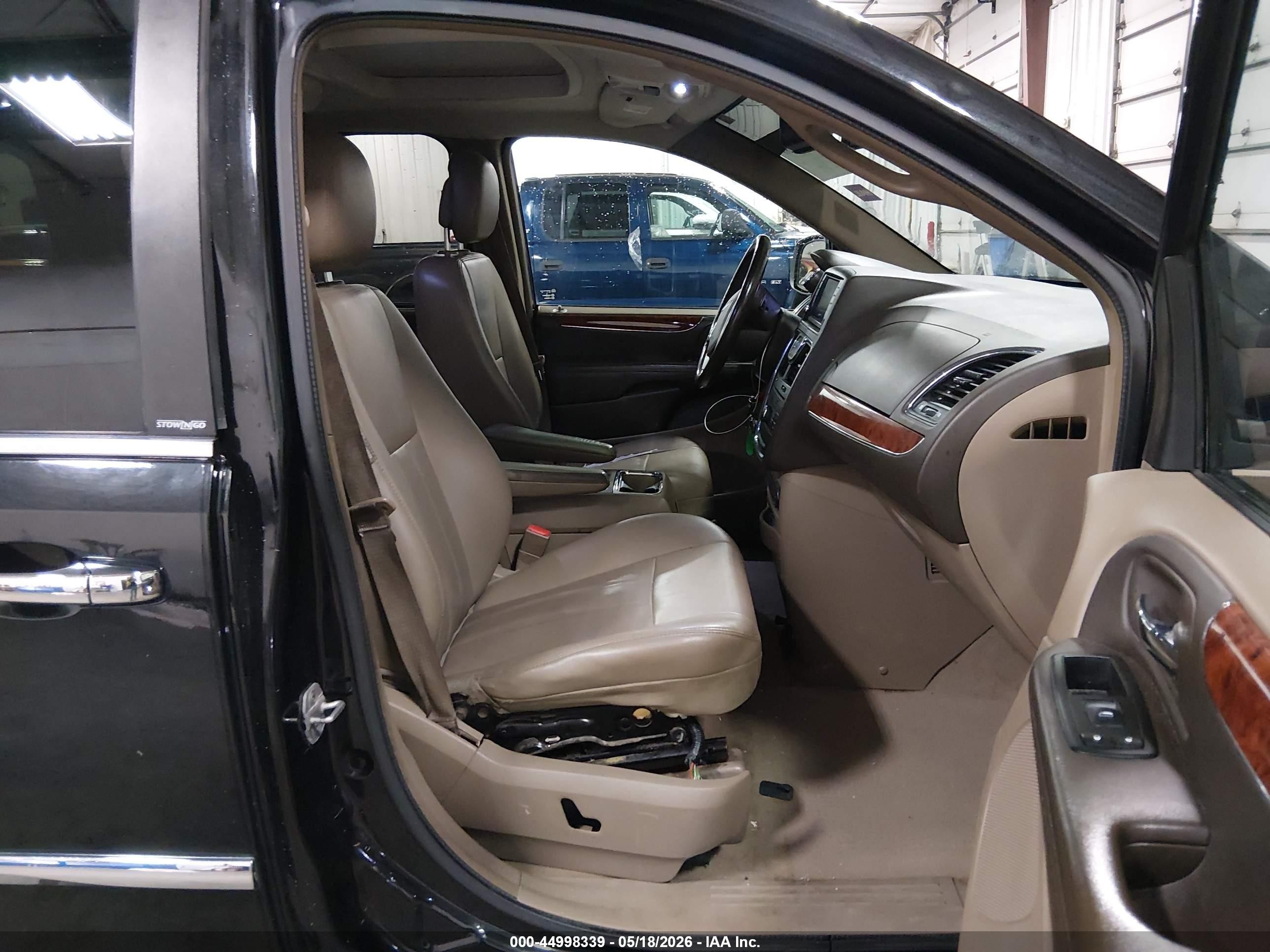2012 Chrysler Town & Country Touring-l Черный vin: 2C4RC1CG4CR416575