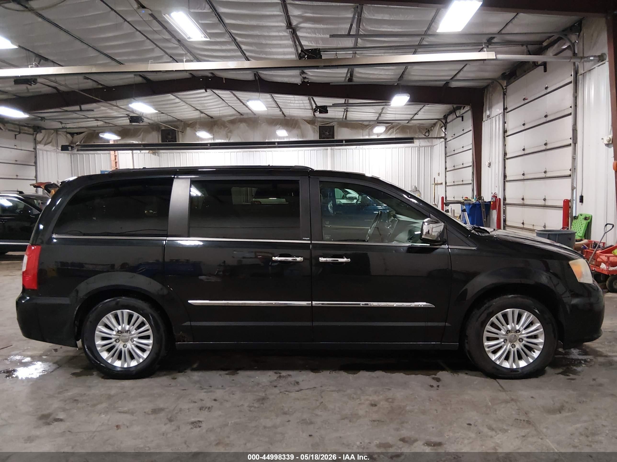 2012 Chrysler Town & Country Touring-l Черный vin: 2C4RC1CG4CR416575