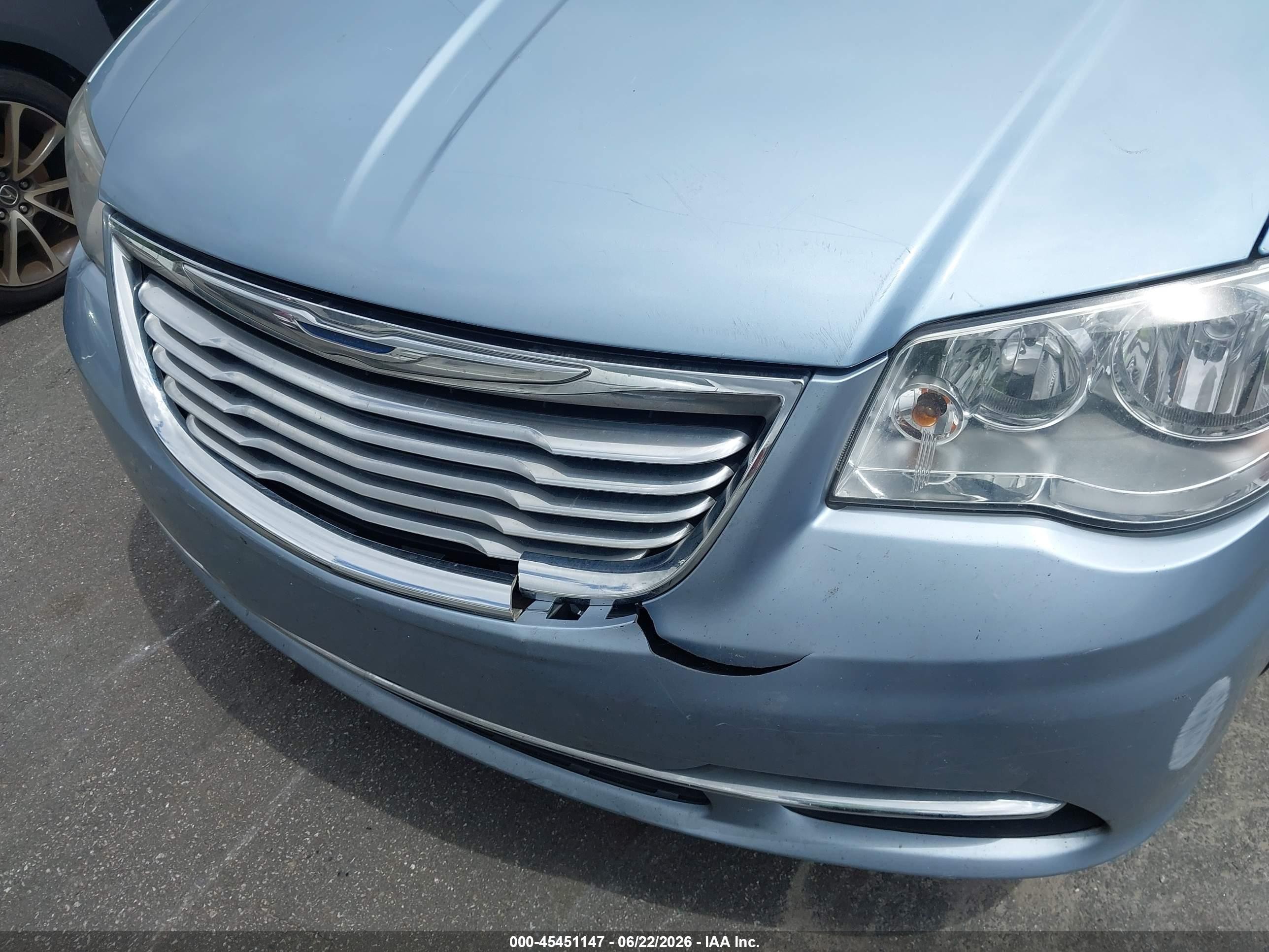 2013 Chrysler Town & Country Touring-l Gray vin: 2C4RC1CG4DR509419