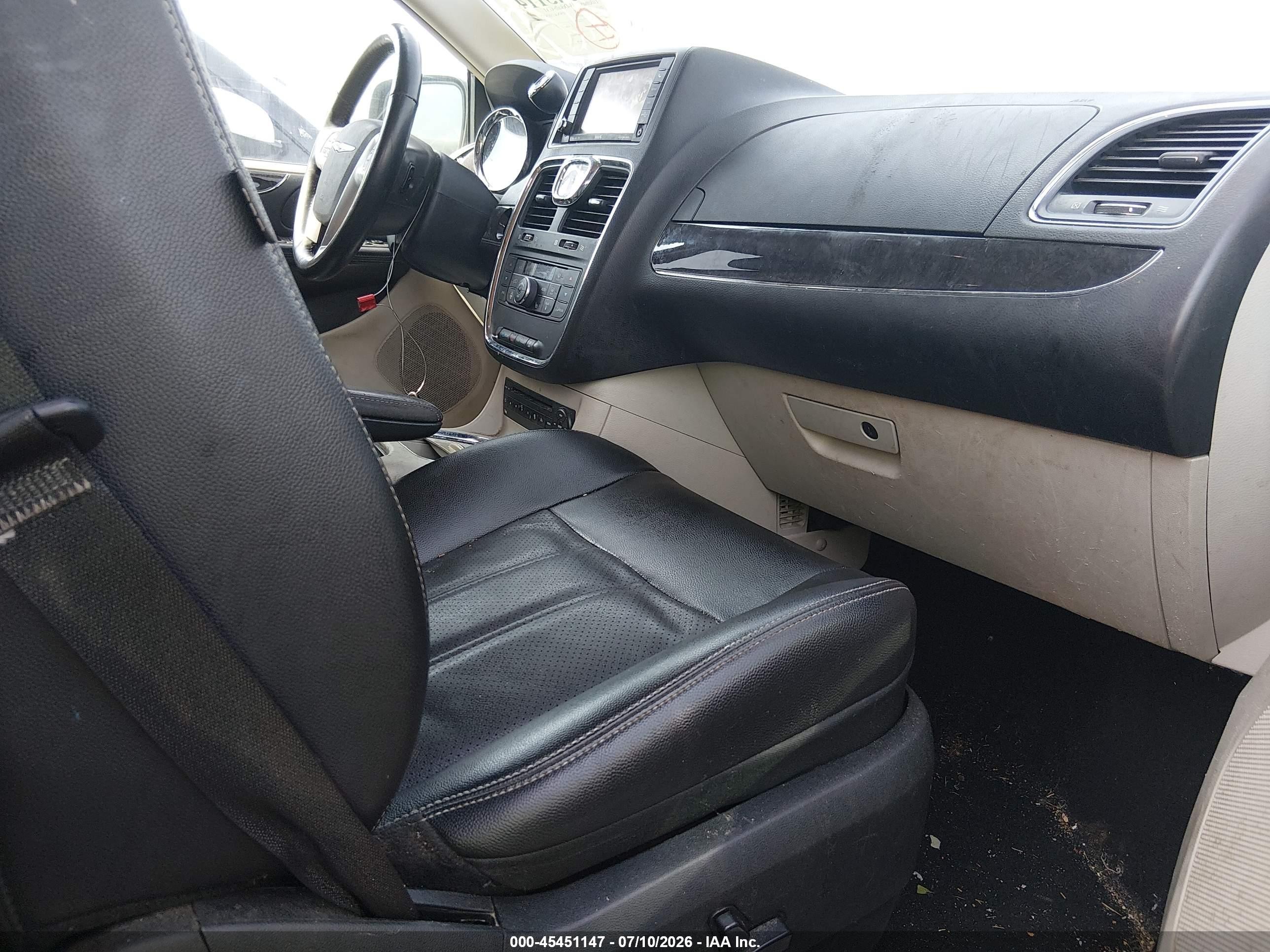 2013 Chrysler Town & Country Touring-l Gray vin: 2C4RC1CG4DR509419