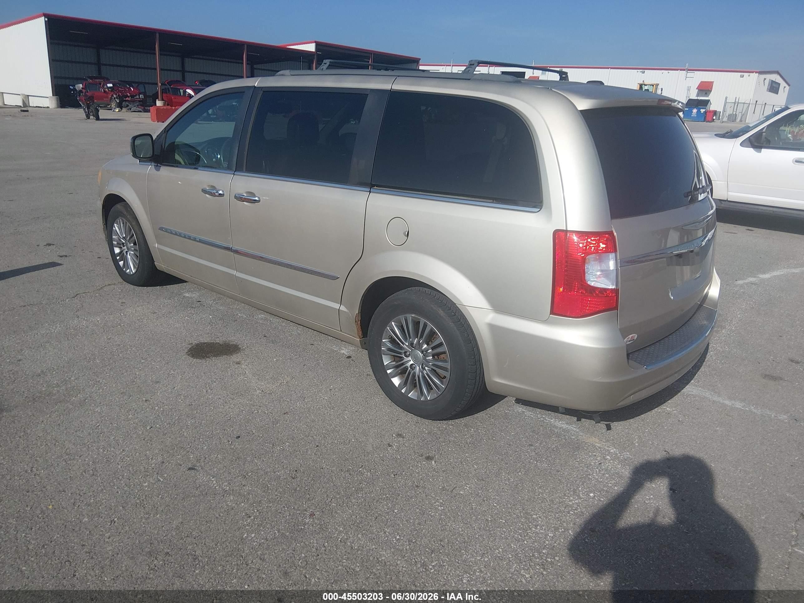 2013 Chrysler Town & Country Touring-l Brown vin: 2C4RC1CG4DR559396
