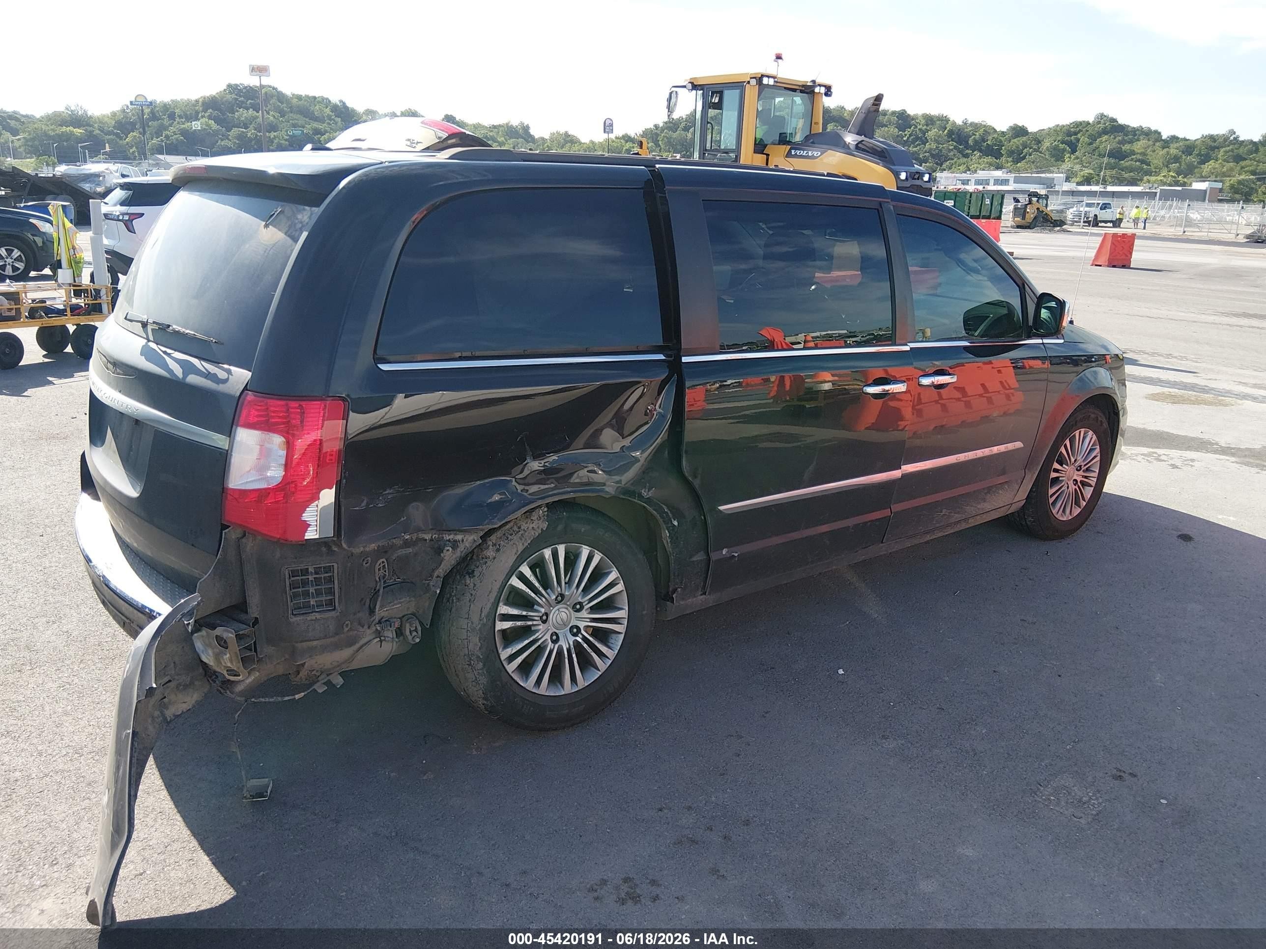 2013 Chrysler Town & Country Touring-l Black vin: 2C4RC1CG4DR572522