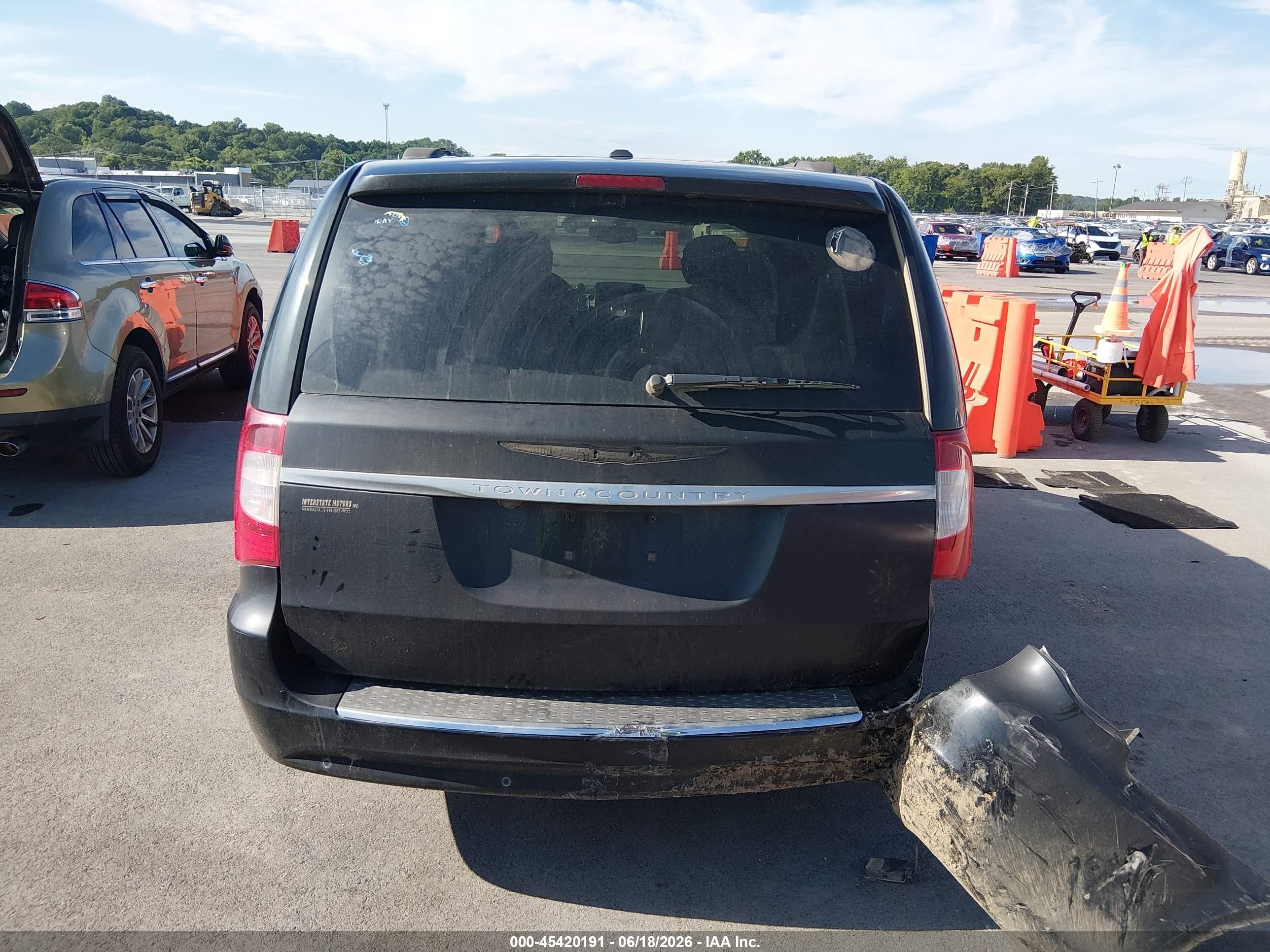 2013 Chrysler Town & Country Touring-l Black vin: 2C4RC1CG4DR572522