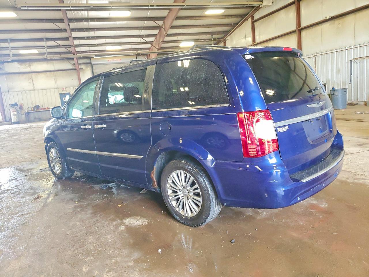 2013 Chrysler Town & Country Touring L Blue vin: 2C4RC1CG4DR682602