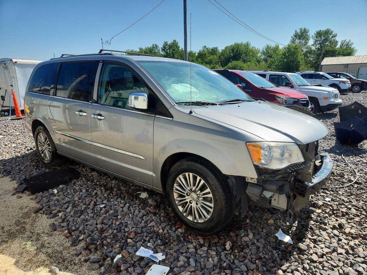 2014 Chrysler Town & Country Touring L Silver vin: 2C4RC1CG4ER147691