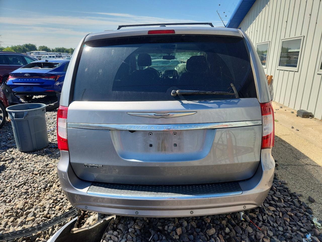 2014 Chrysler Town & Country Touring L Silver vin: 2C4RC1CG4ER147691