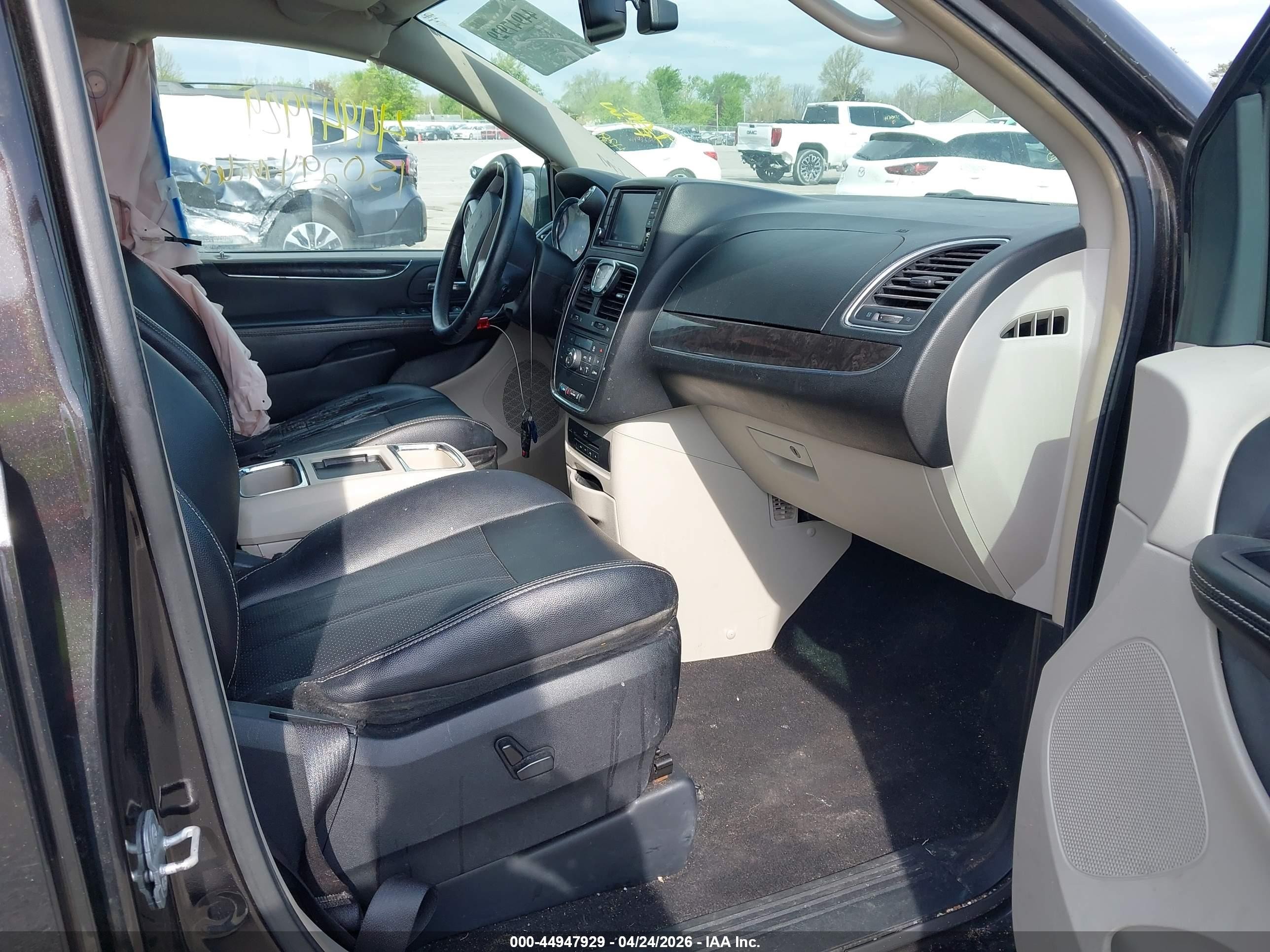 2014 Chrysler Town & Country Touring-l Черный vin: 2C4RC1CG4ER251873