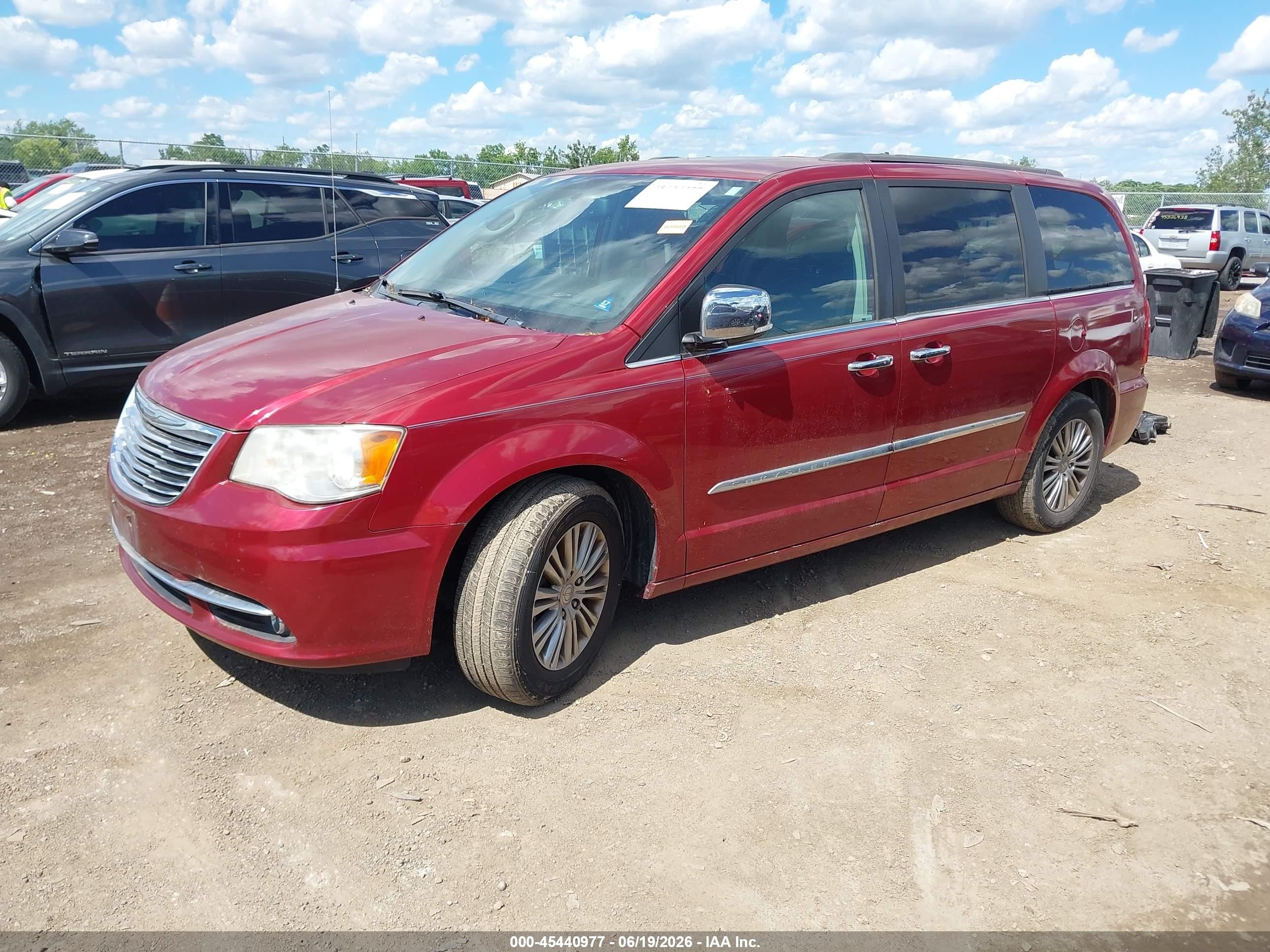 2014 Chrysler Town & Country Touring-l Красный vin: 2C4RC1CG4ER285201