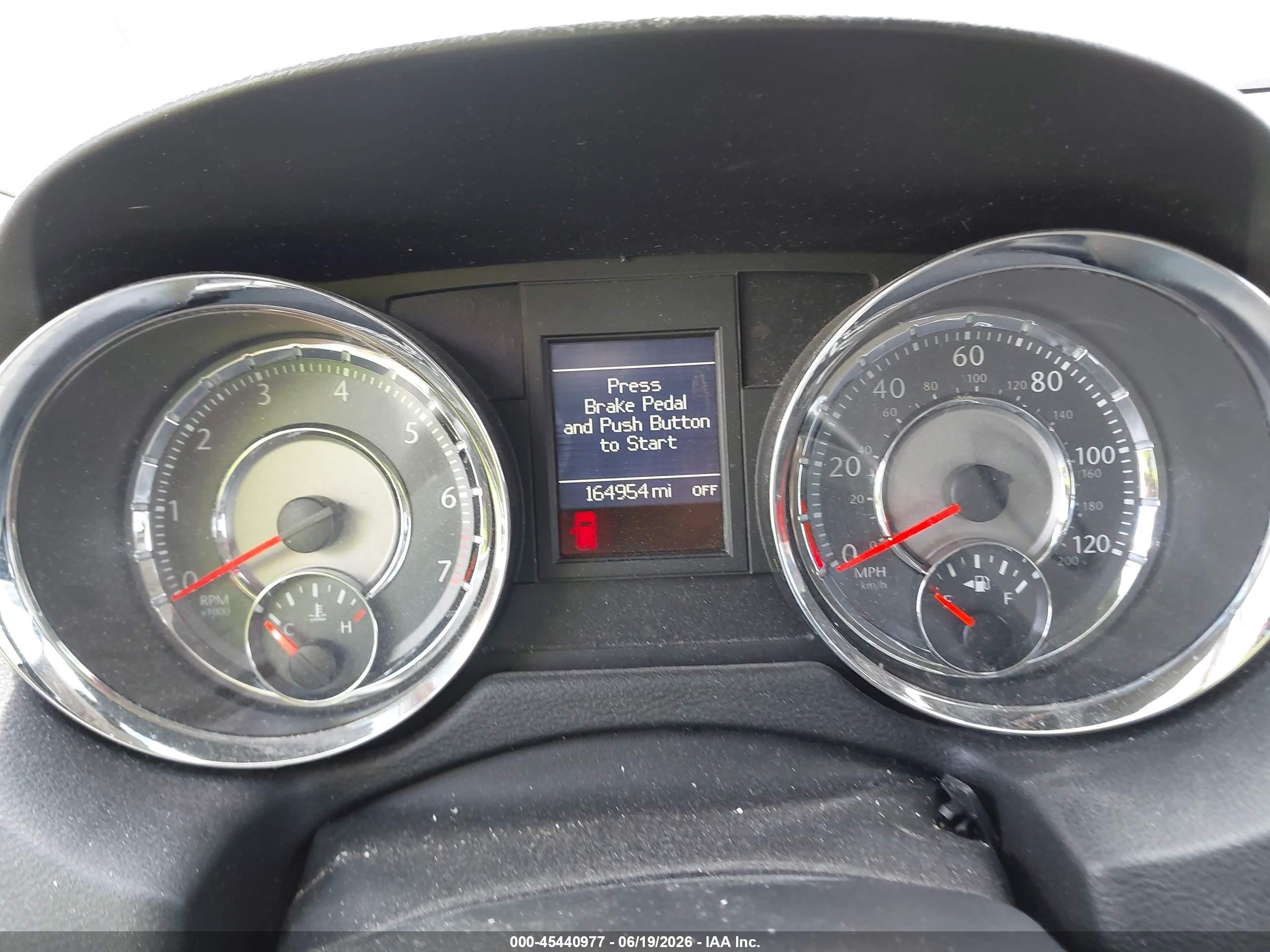 2014 Chrysler Town & Country Touring-l Красный vin: 2C4RC1CG4ER285201
