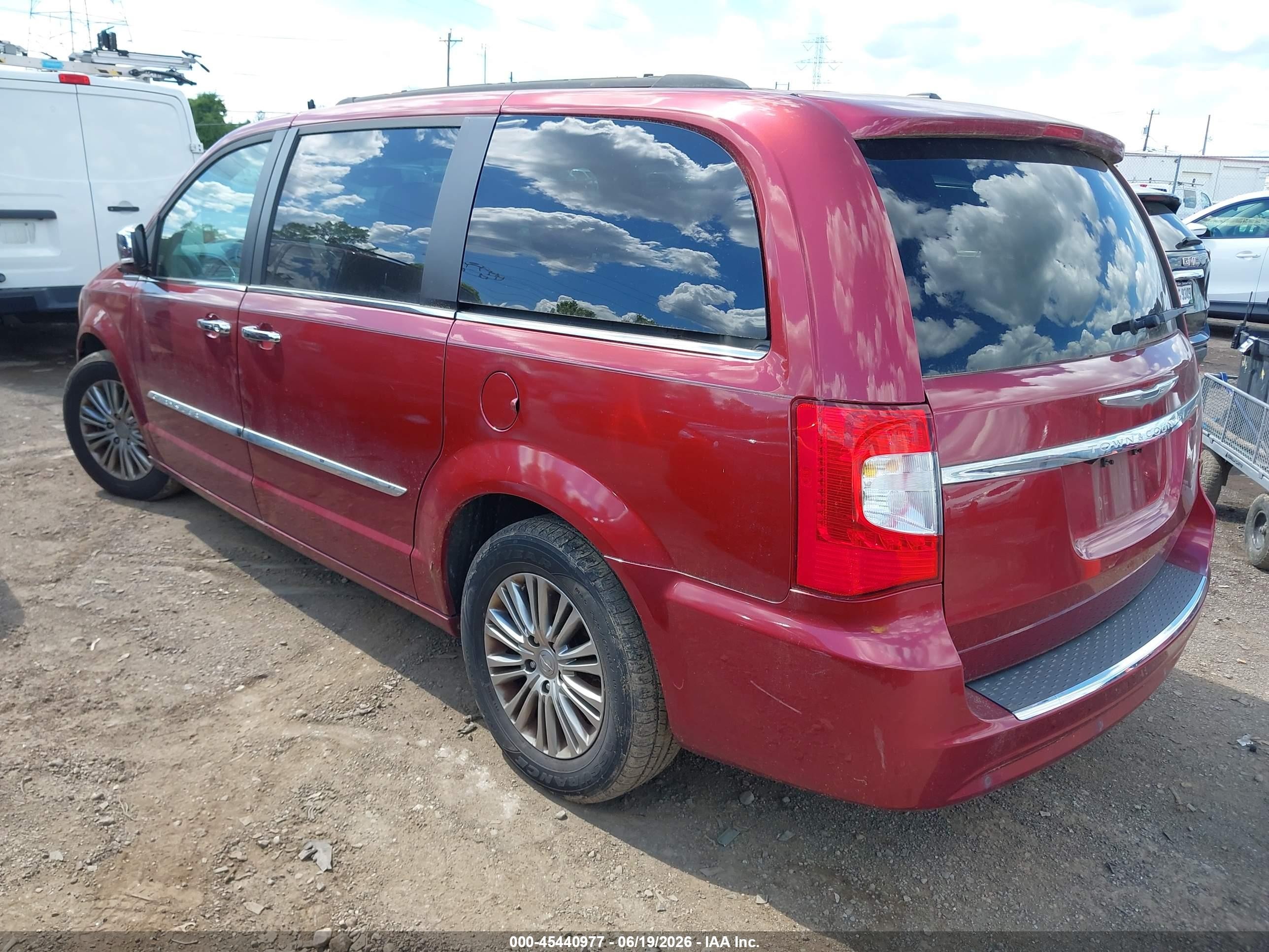2014 Chrysler Town & Country Touring-l Красный vin: 2C4RC1CG4ER285201