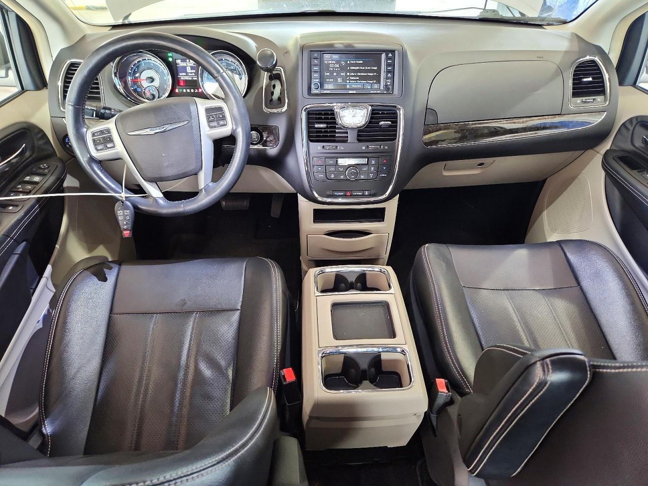 2015 Chrysler Town & Country Touring L Silver vin: 2C4RC1CG4FR506488