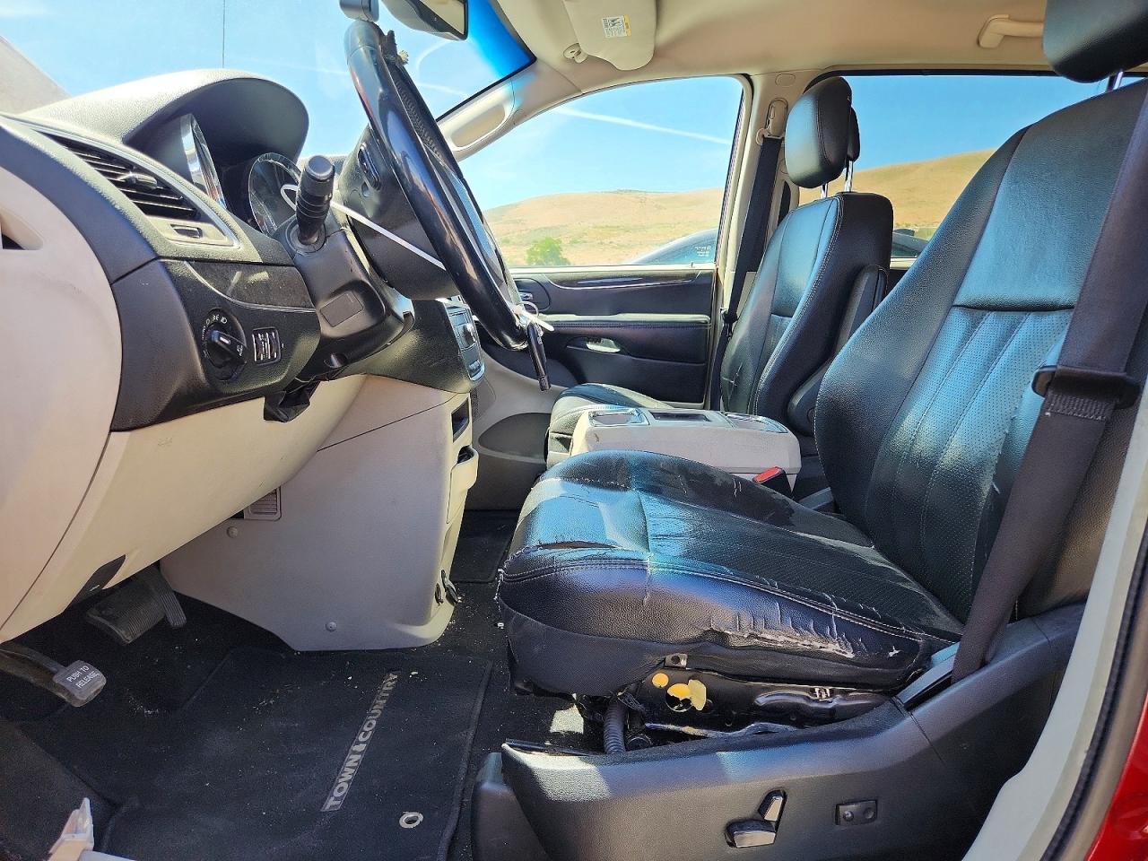 2015 Chrysler Town & Country Touring L Бордовый vin: 2C4RC1CG4FR588691
