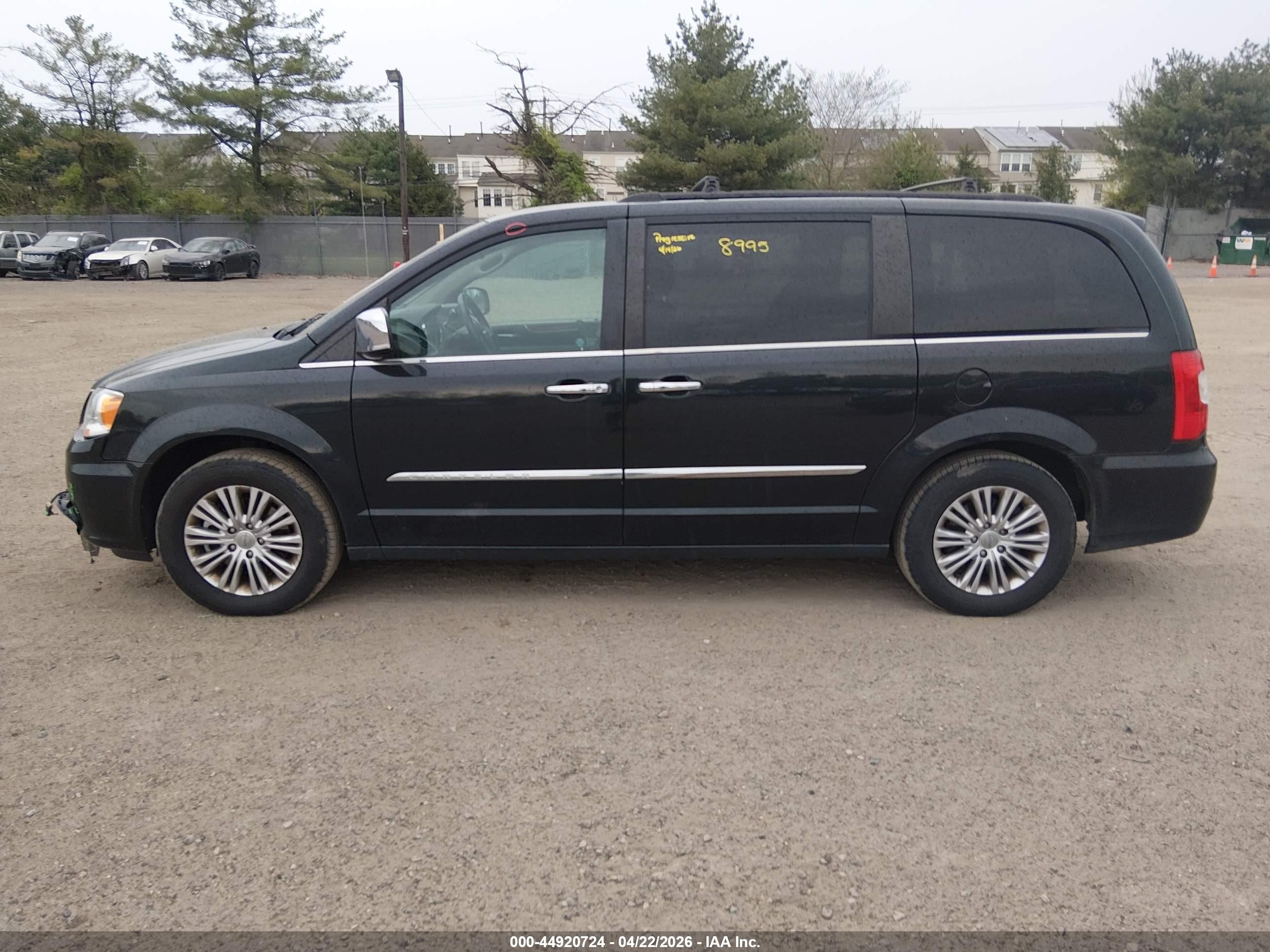 2015 Chrysler Town & Country Touring-l Black vin: 2C4RC1CG4FR729727