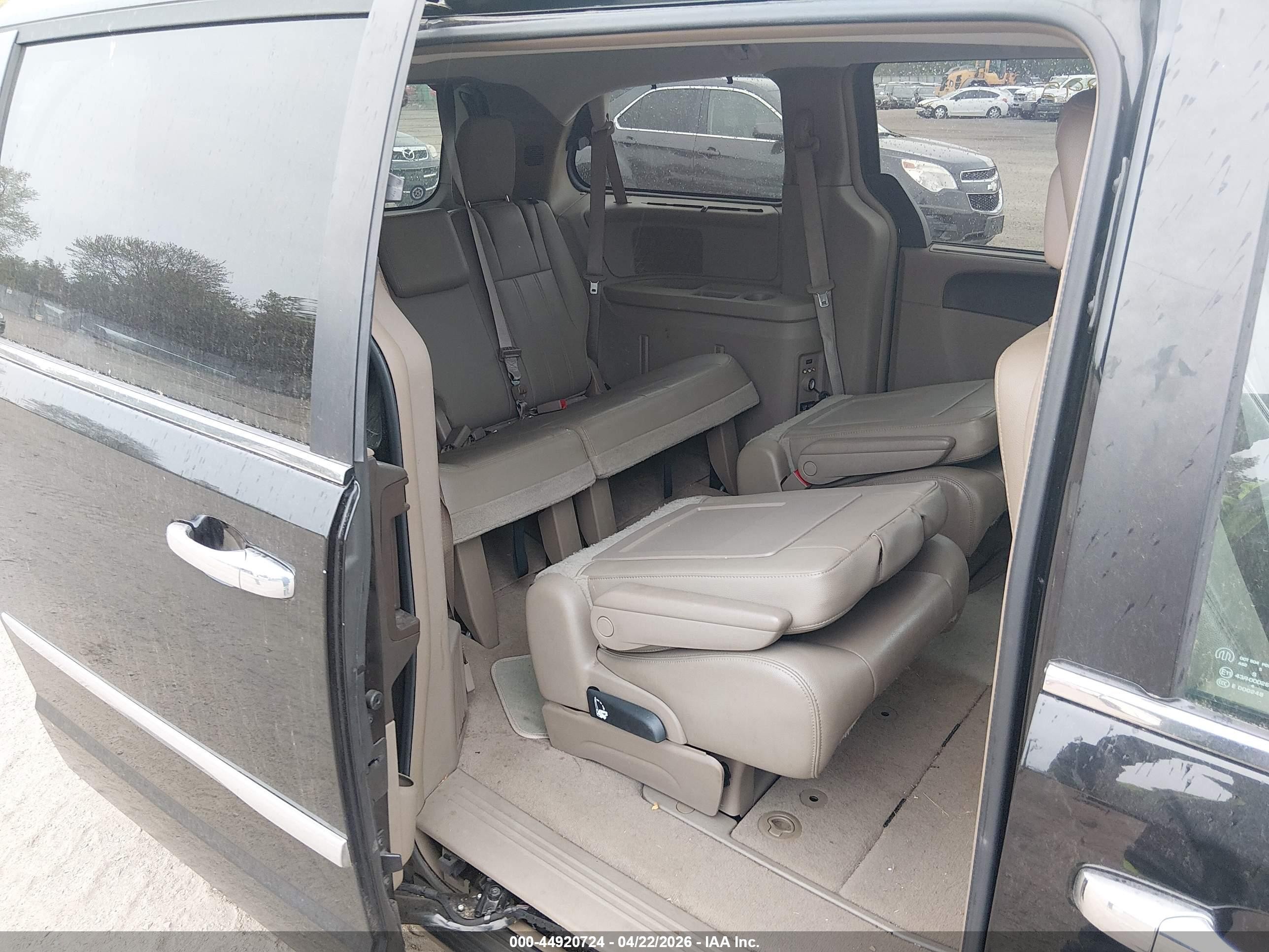 2015 Chrysler Town & Country Touring-l Black vin: 2C4RC1CG4FR729727