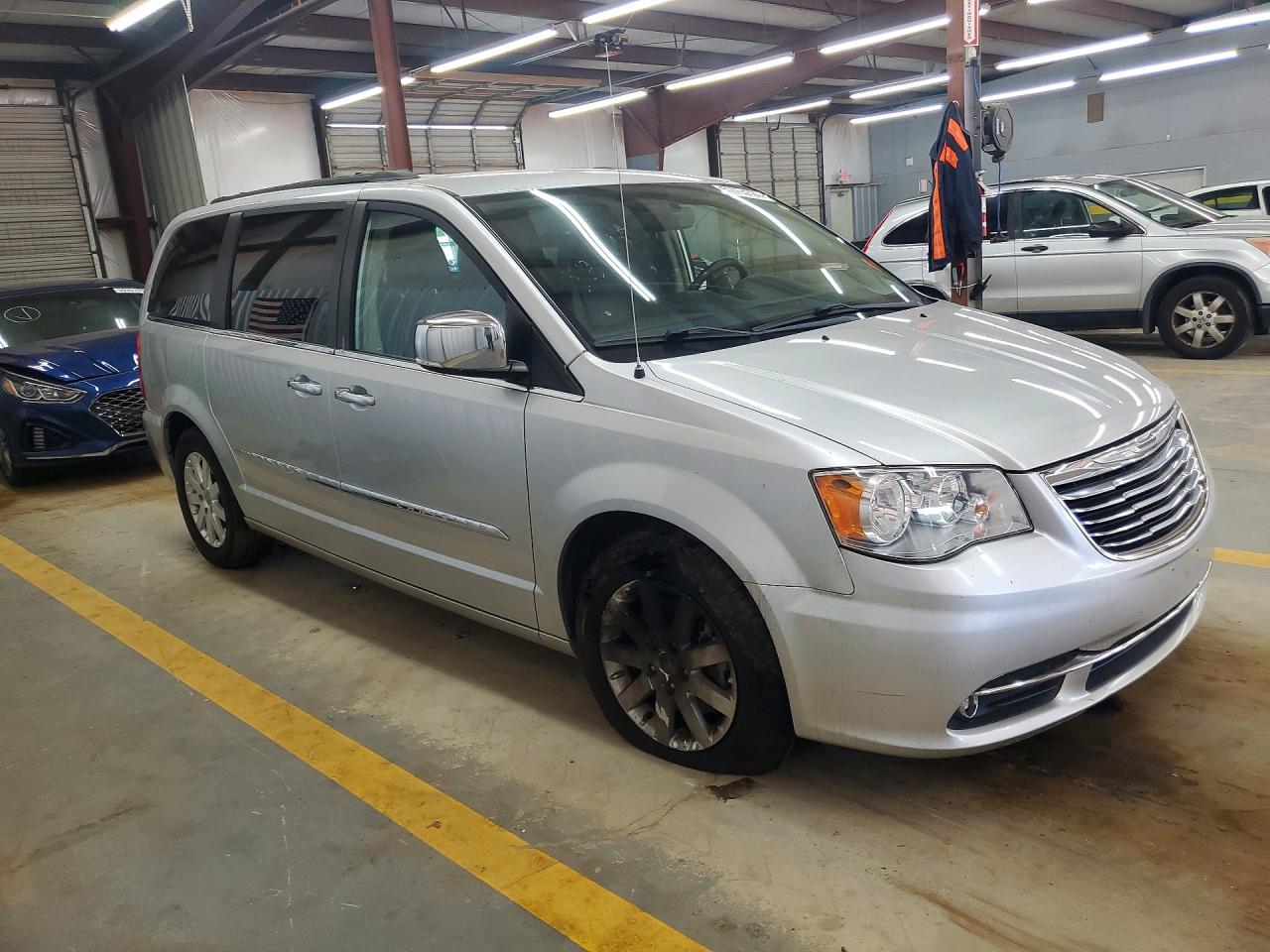 2012 Chrysler Town & Country Touring L Silver vin: 2C4RC1CG5CR375941