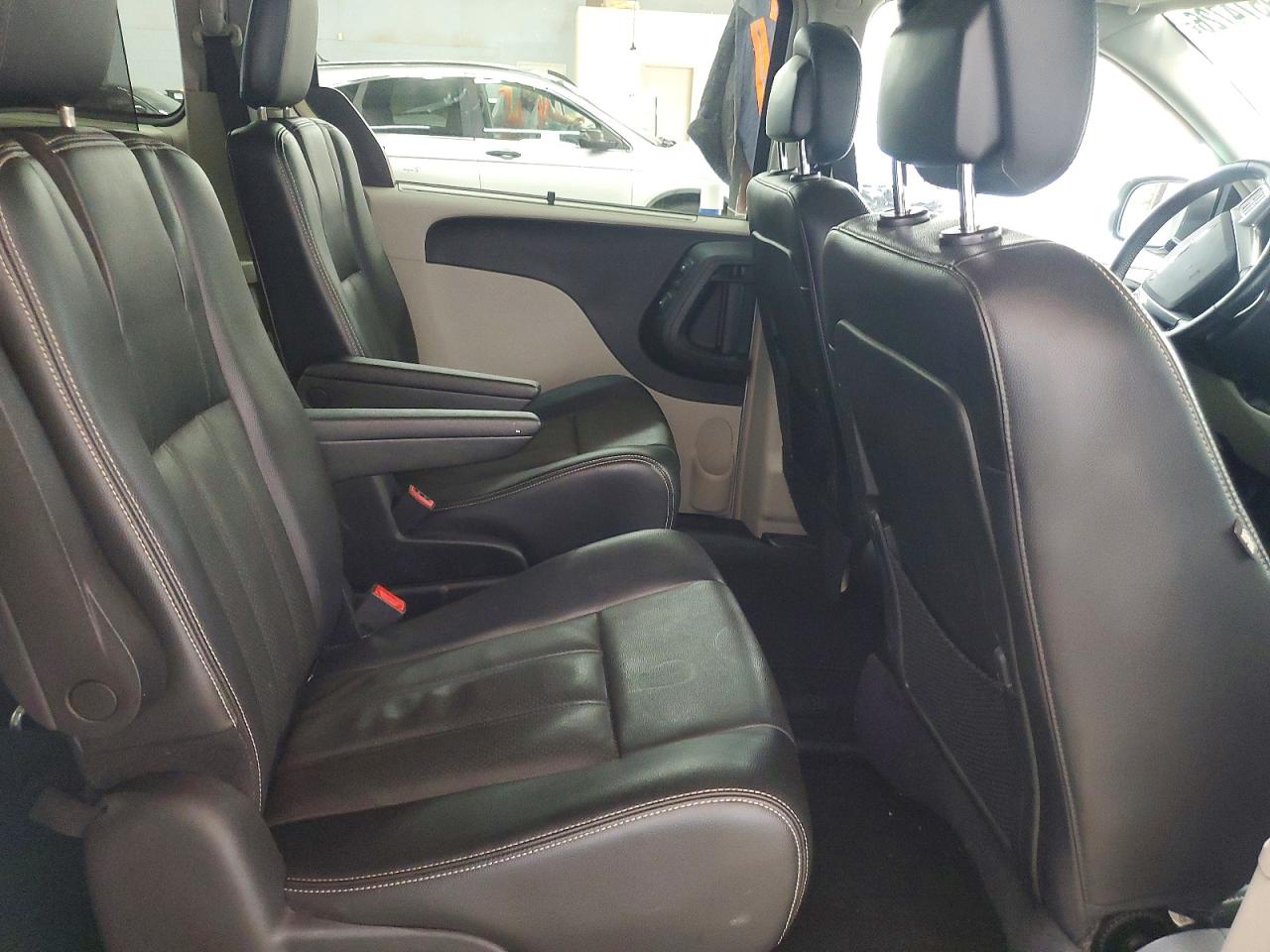 2012 Chrysler Town & Country Touring L Silver vin: 2C4RC1CG5CR375941