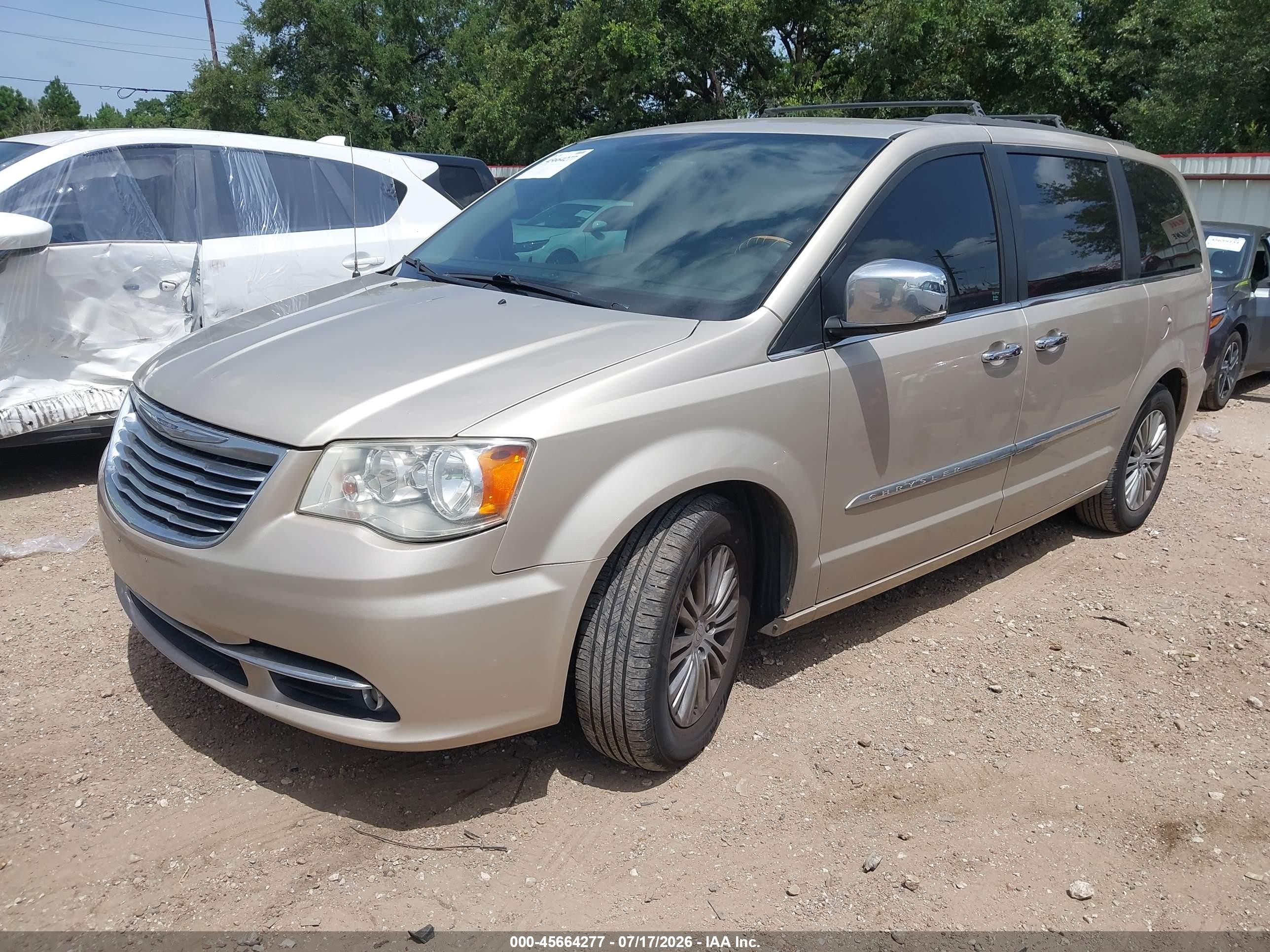 2013 Chrysler Town & Country Touring-l Tan vin: 2C4RC1CG5DR511339