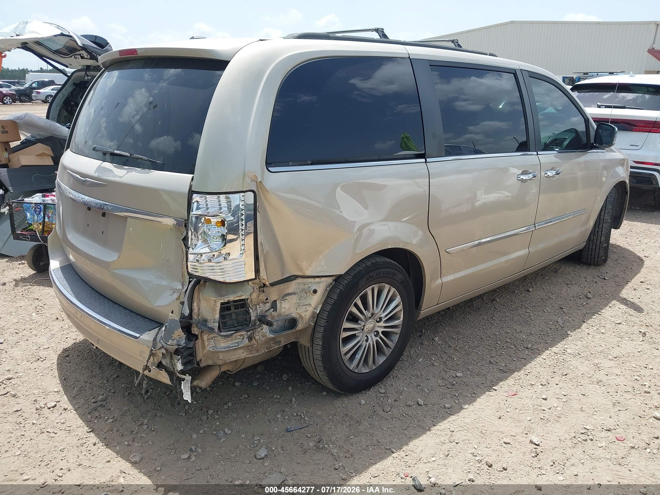 2013 Chrysler Town & Country Touring-l Tan vin: 2C4RC1CG5DR511339