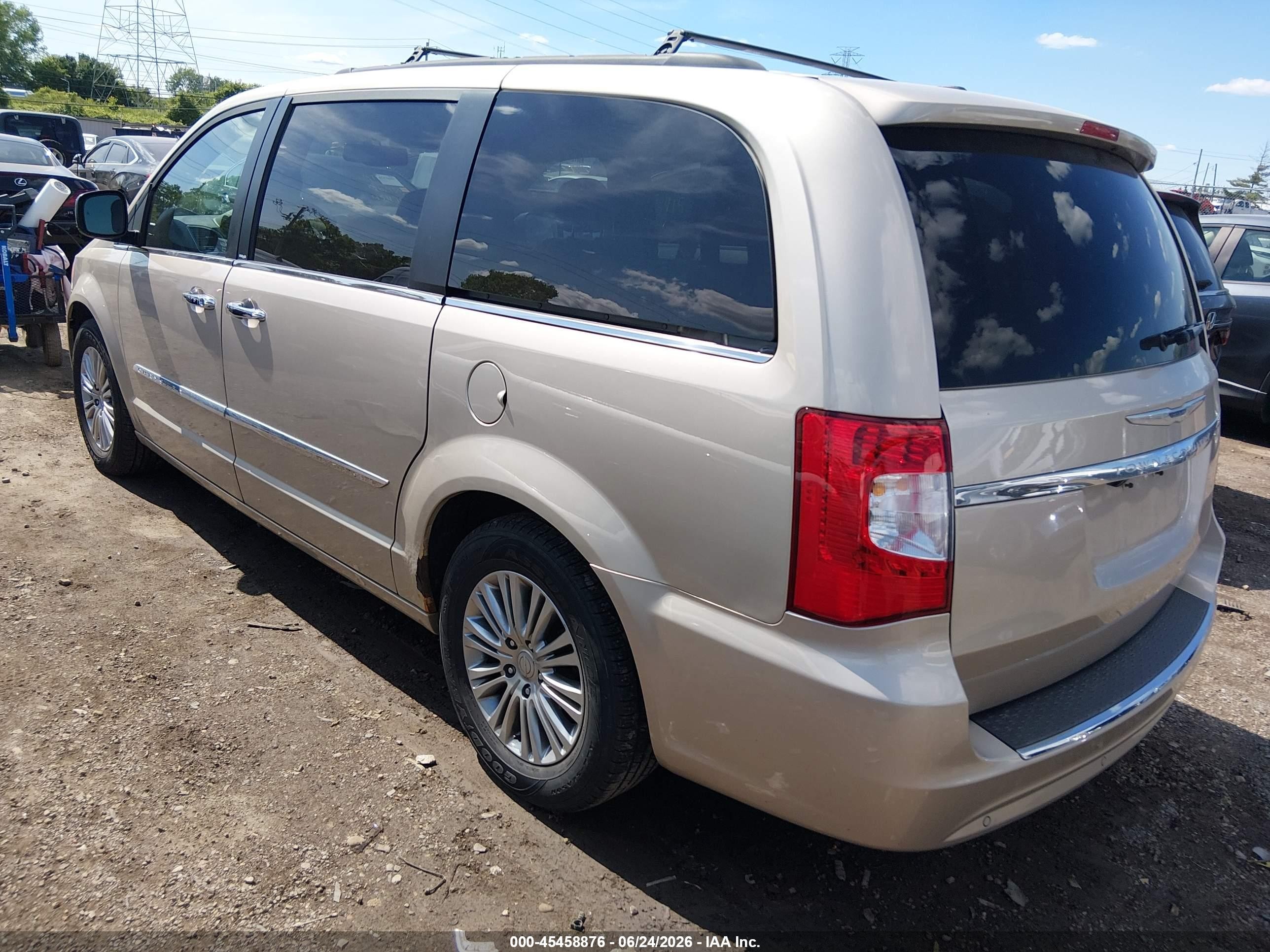 2013 Chrysler Town & Country Touring-l Gold vin: 2C4RC1CG5DR646577