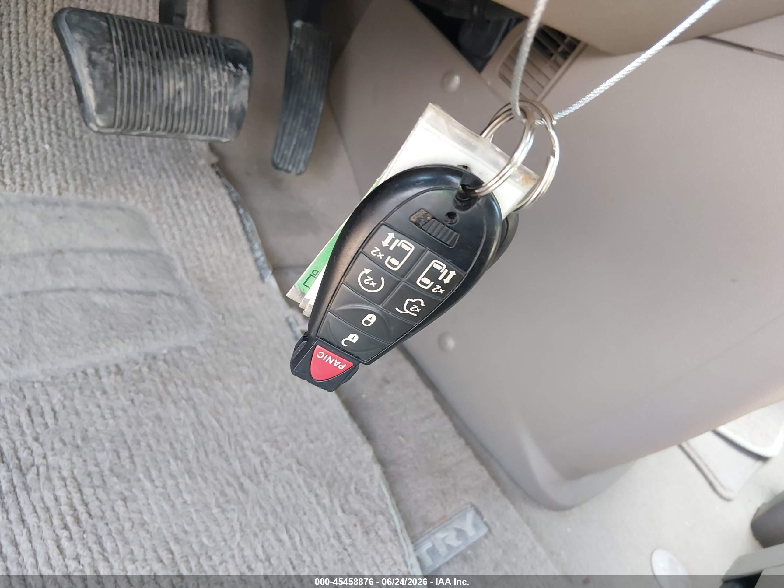 2013 Chrysler Town & Country Touring-l Gold vin: 2C4RC1CG5DR646577