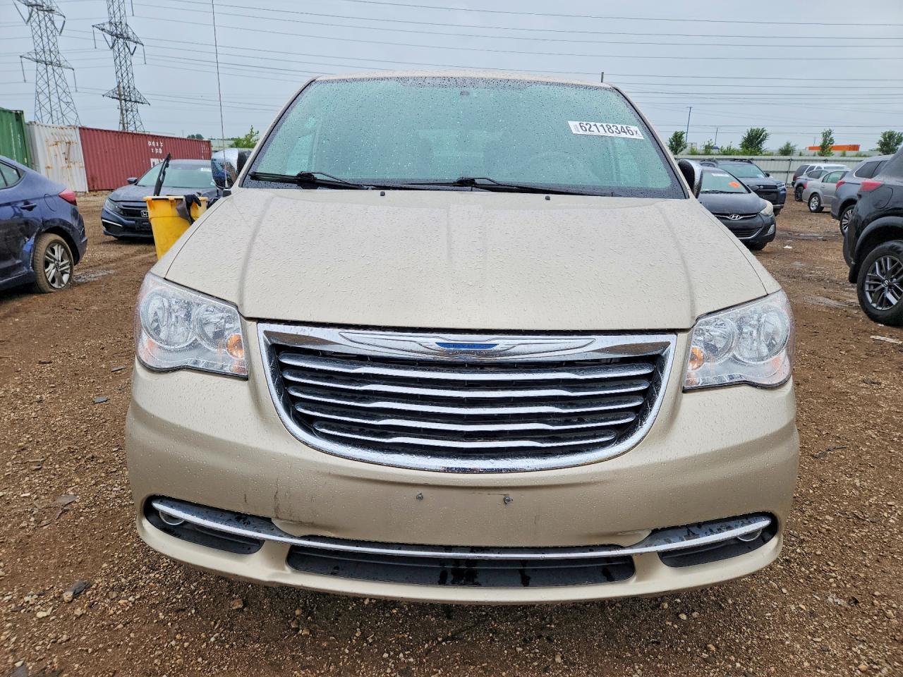 2013 Chrysler Town & Country Touring L Beige vin: 2C4RC1CG5DR713503