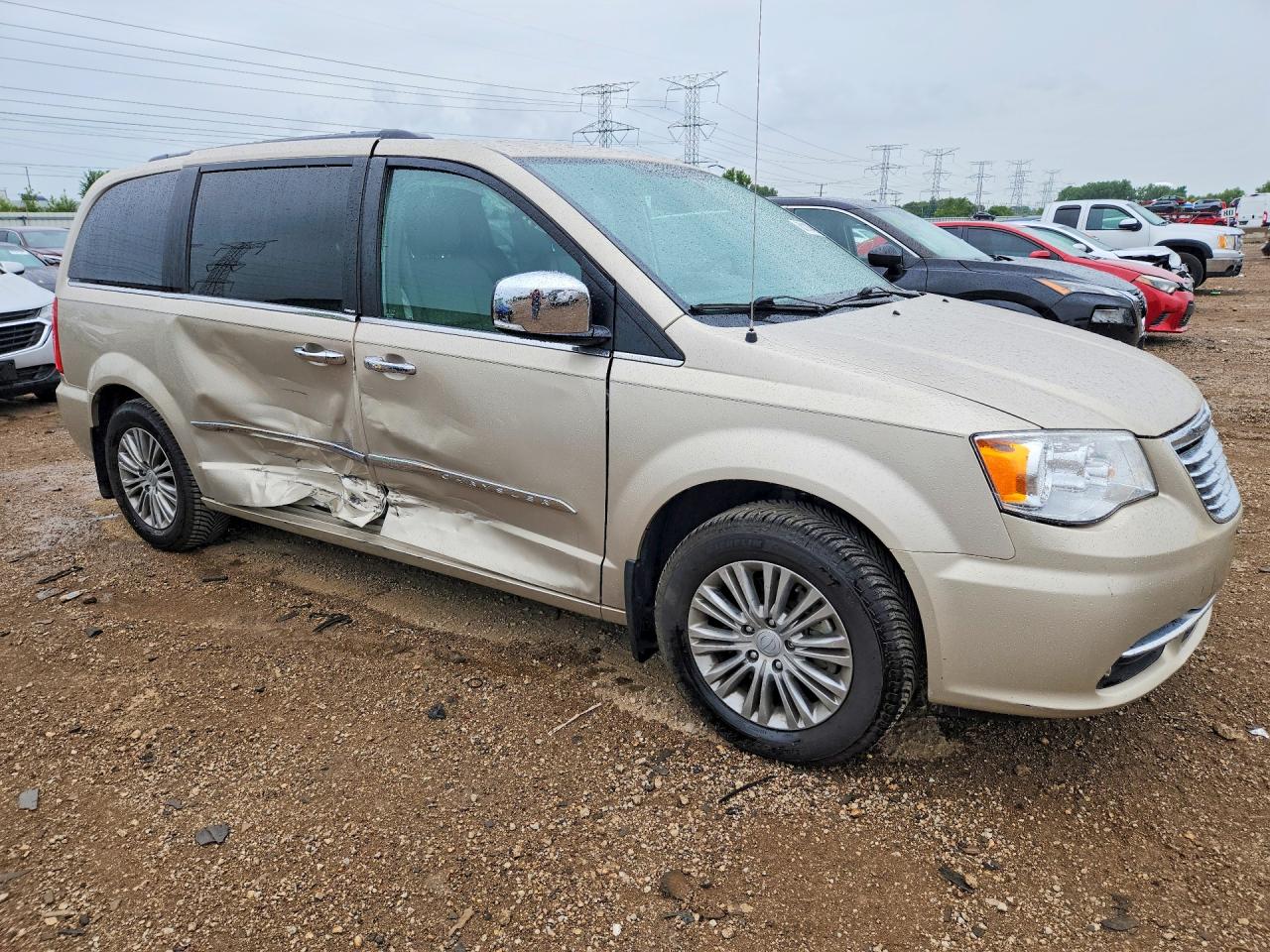 2013 Chrysler Town & Country Touring L Beige vin: 2C4RC1CG5DR713503
