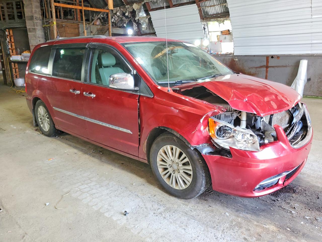 2013 Chrysler Town & Country Touring L Красный vin: 2C4RC1CG5DR801760