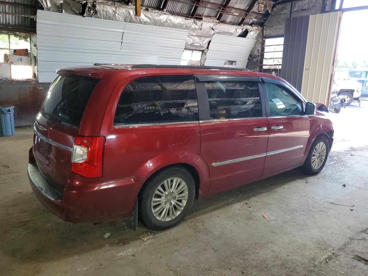 2013 Chrysler Town & Country Touring L Красный vin: 2C4RC1CG5DR801760