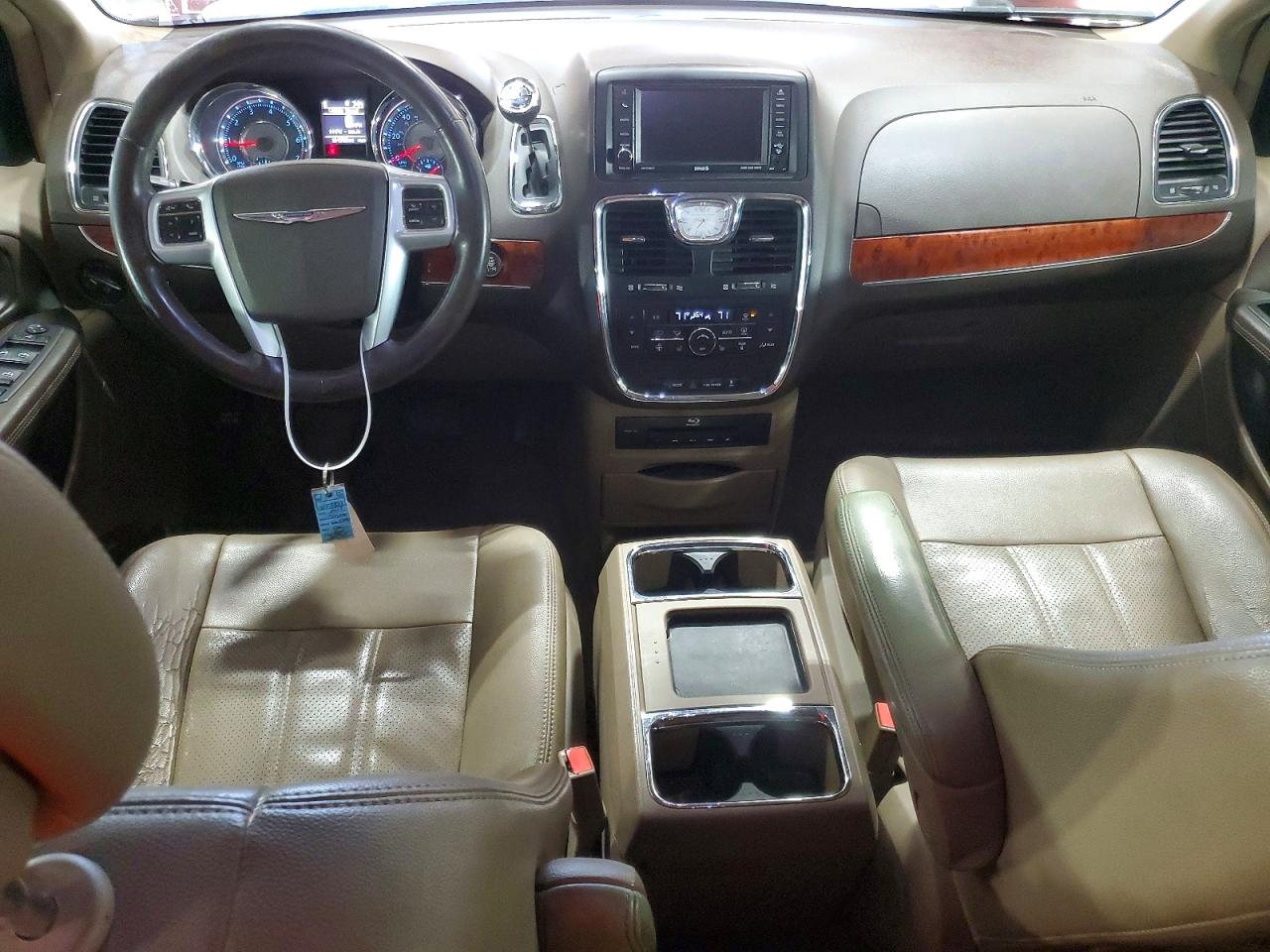2013 Chrysler Town & Country Touring L Красный vin: 2C4RC1CG5DR801760