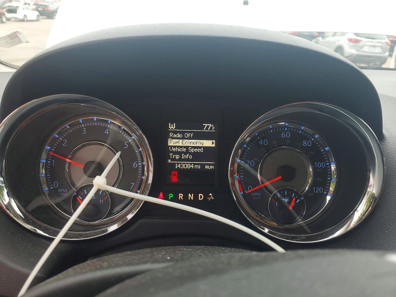 2014 Chrysler Town & Country Touring L White vin: 2C4RC1CG5ER143181