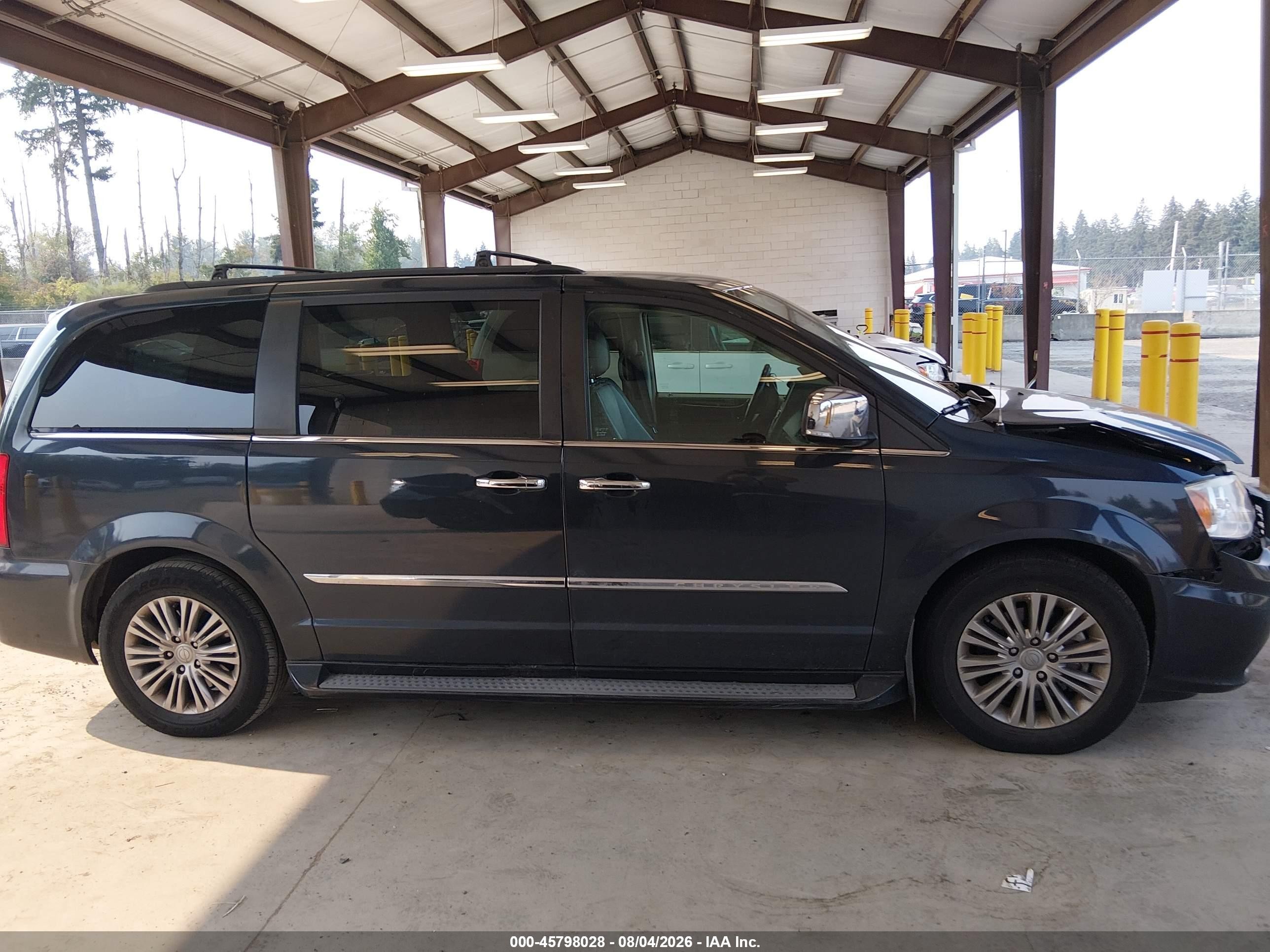 2014 Chrysler Town & Country Touring-l Gray vin: 2C4RC1CG5ER234015
