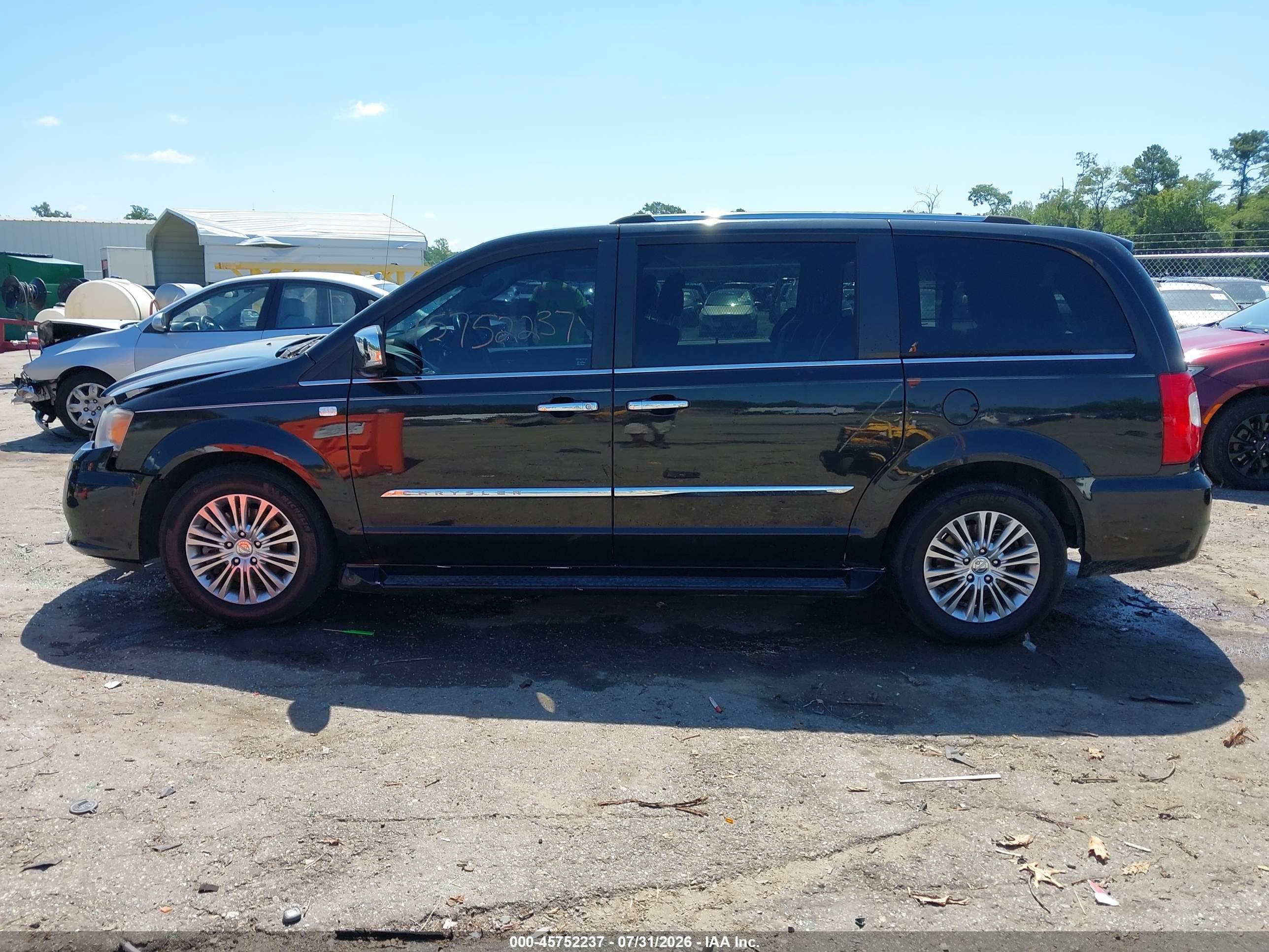 2014 Chrysler Town & Country Touring-l 30th Anniversary Black vin: 2C4RC1CG5ER300742