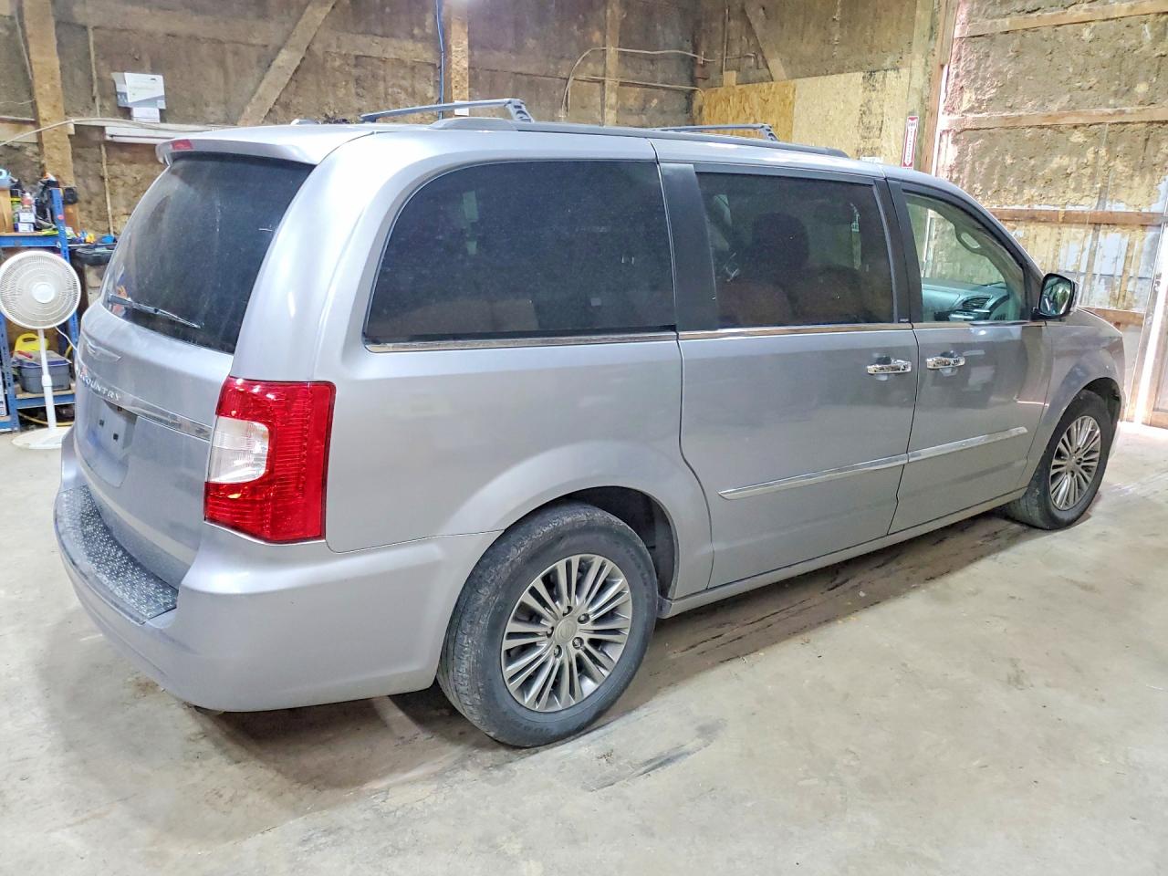 2014 Chrysler Town & Country Touring L Gray vin: 2C4RC1CG5ER304337