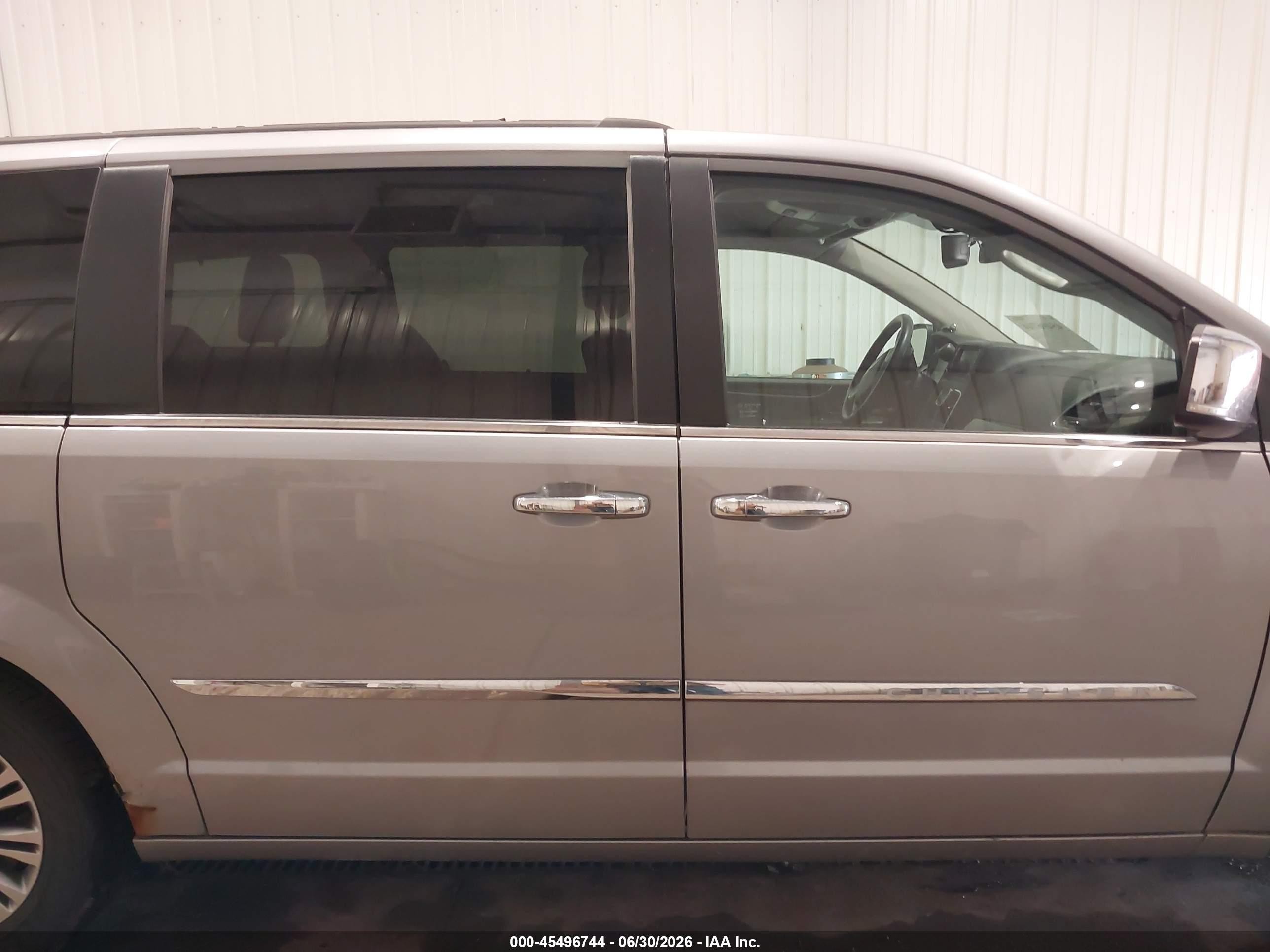 2014 Chrysler Town & Country Touring-l Gray vin: 2C4RC1CG5ER372248