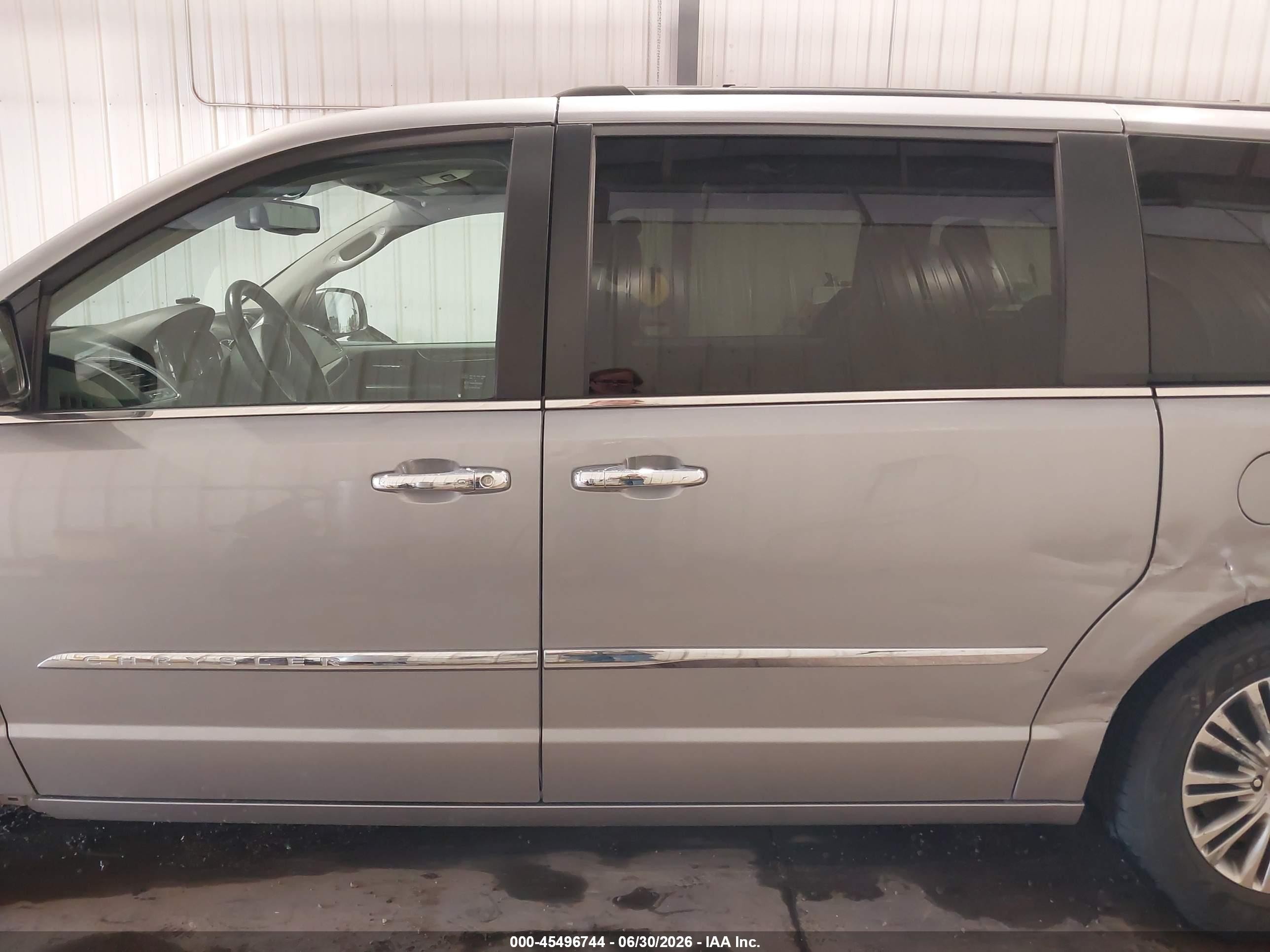 2014 Chrysler Town & Country Touring-l Gray vin: 2C4RC1CG5ER372248