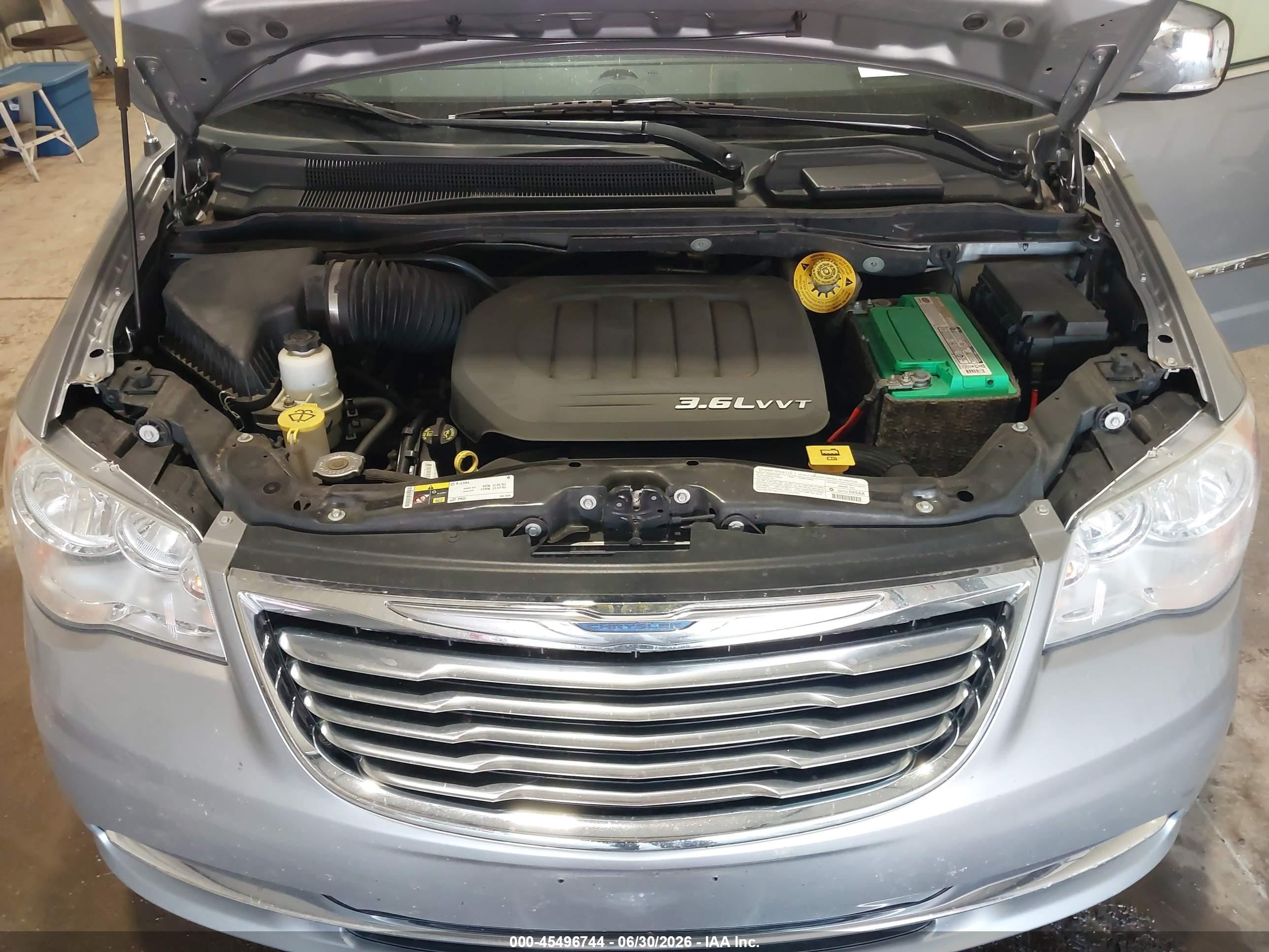 2014 Chrysler Town & Country Touring-l Gray vin: 2C4RC1CG5ER372248