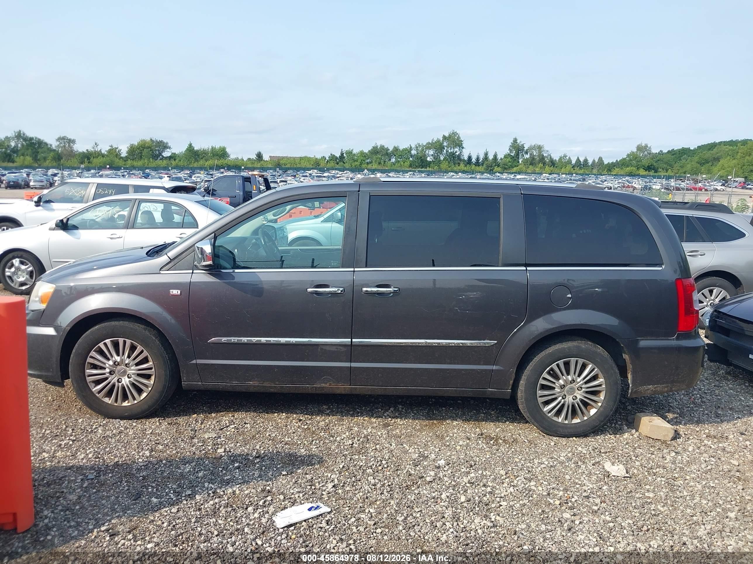 2014 Chrysler Town & Country Touring-l 30th Anniversary Gray vin: 2C4RC1CG5ER374355