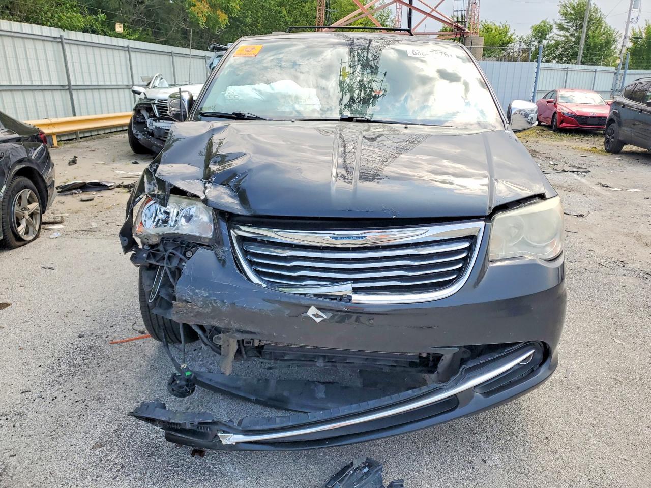 2014 Chrysler Town & Country Touring L Черный vin: 2C4RC1CG5ER409489