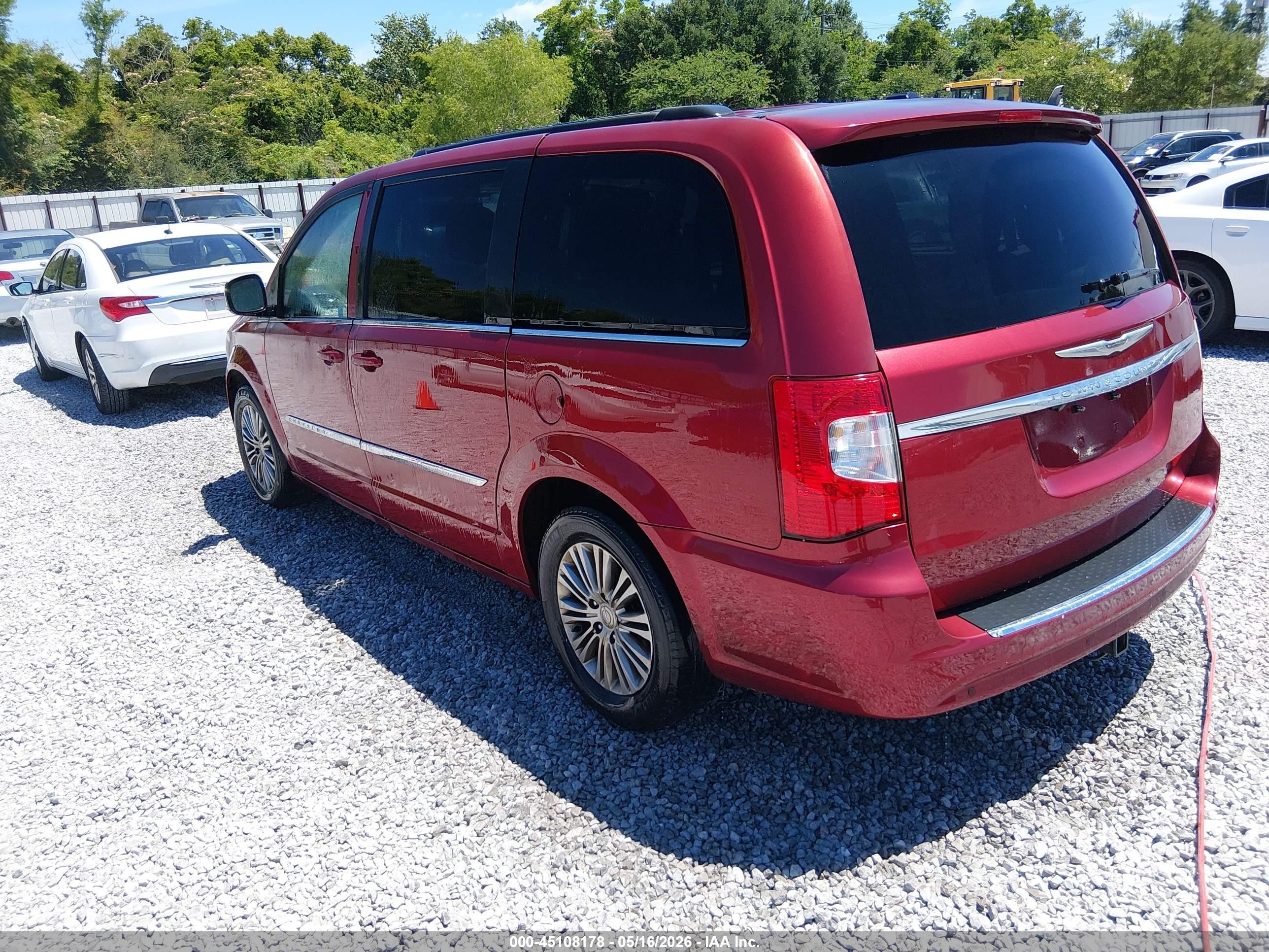 2014 Chrysler Town & Country Touring-l Red vin: 2C4RC1CG5ER418192
