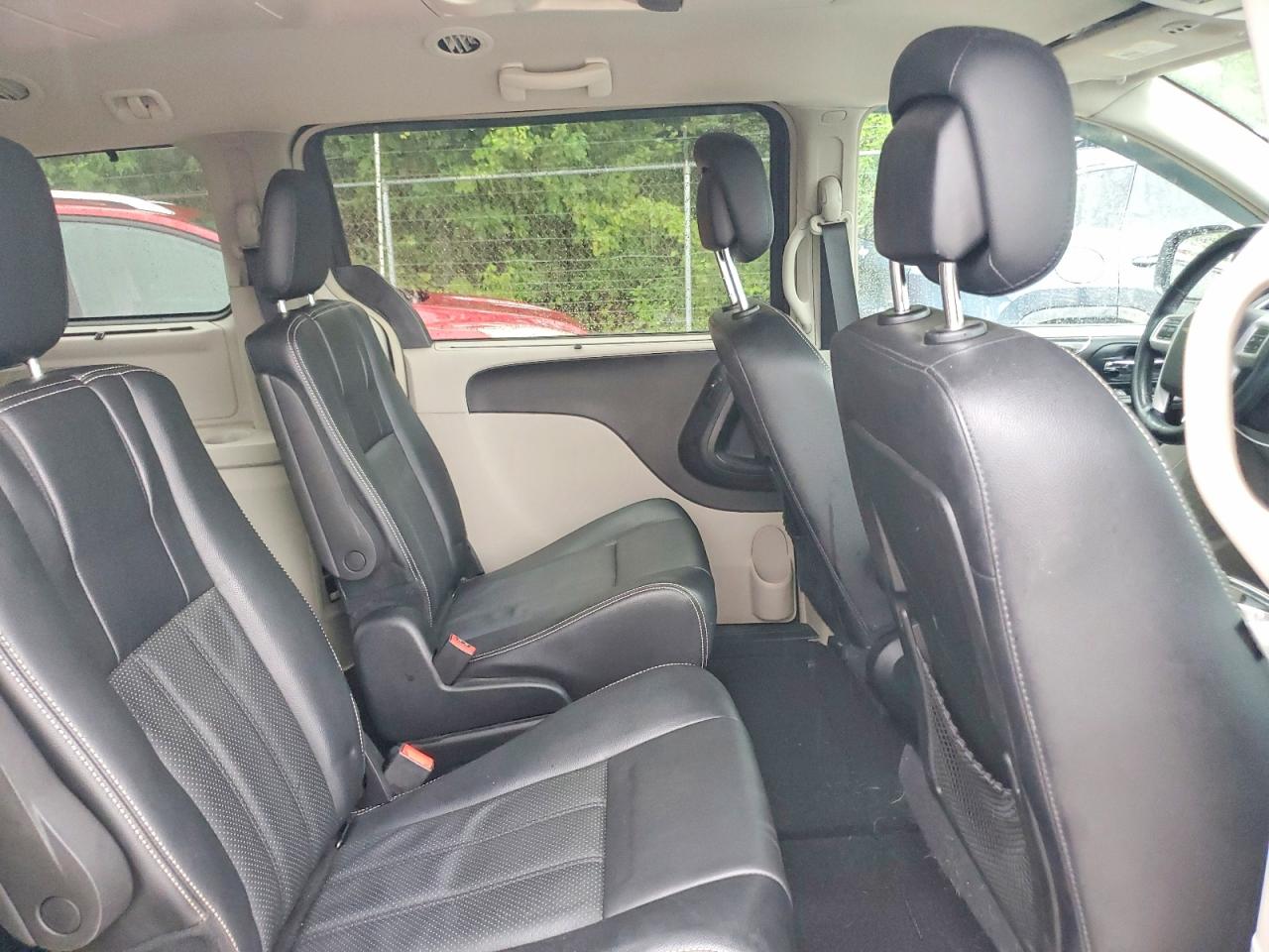 2015 Chrysler Town & Country Touring L Black vin: 2C4RC1CG5FR617843