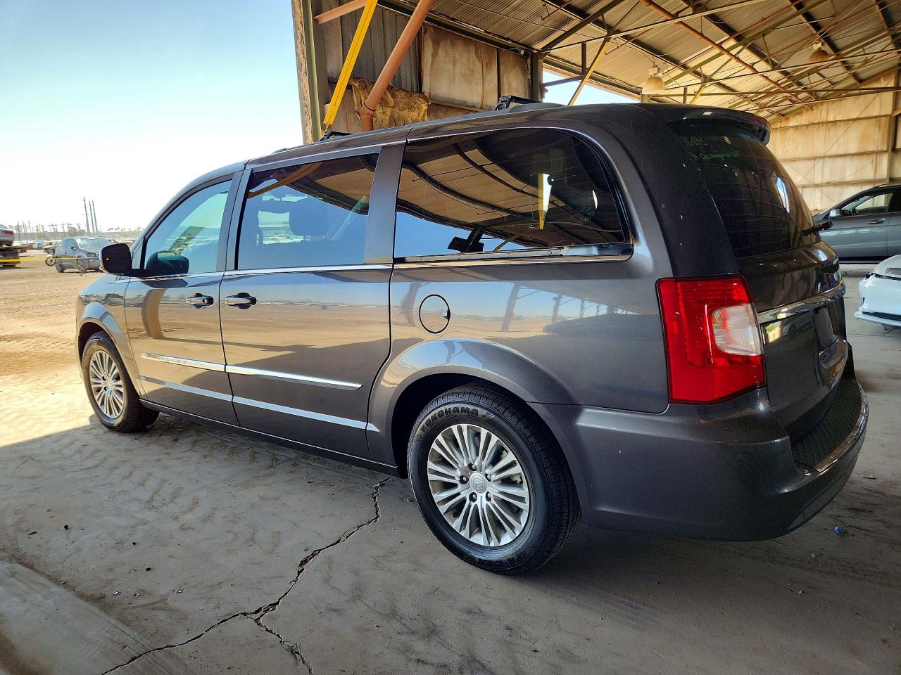 2015 Chrysler Town & Country Touring L Gray vin: 2C4RC1CG5FR674995