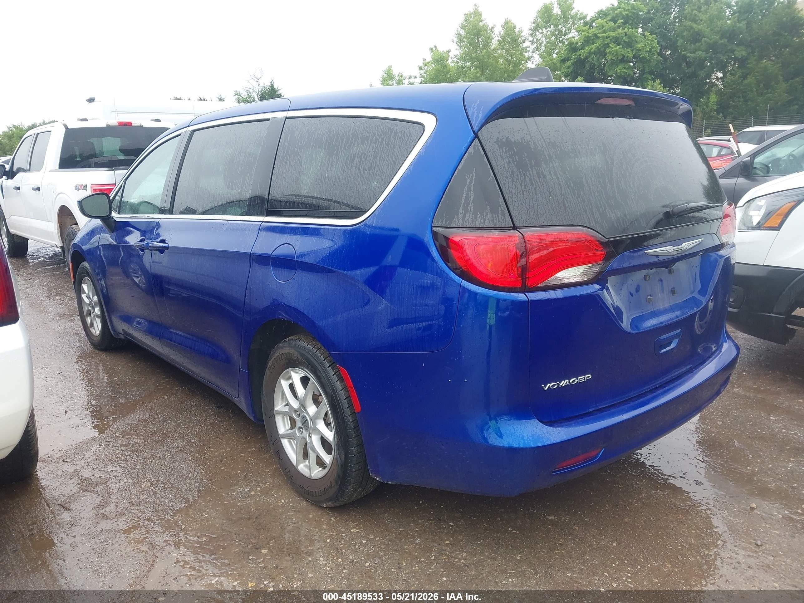 2021 Chrysler Voyager Lx Blue vin: 2C4RC1CG5MR568494
