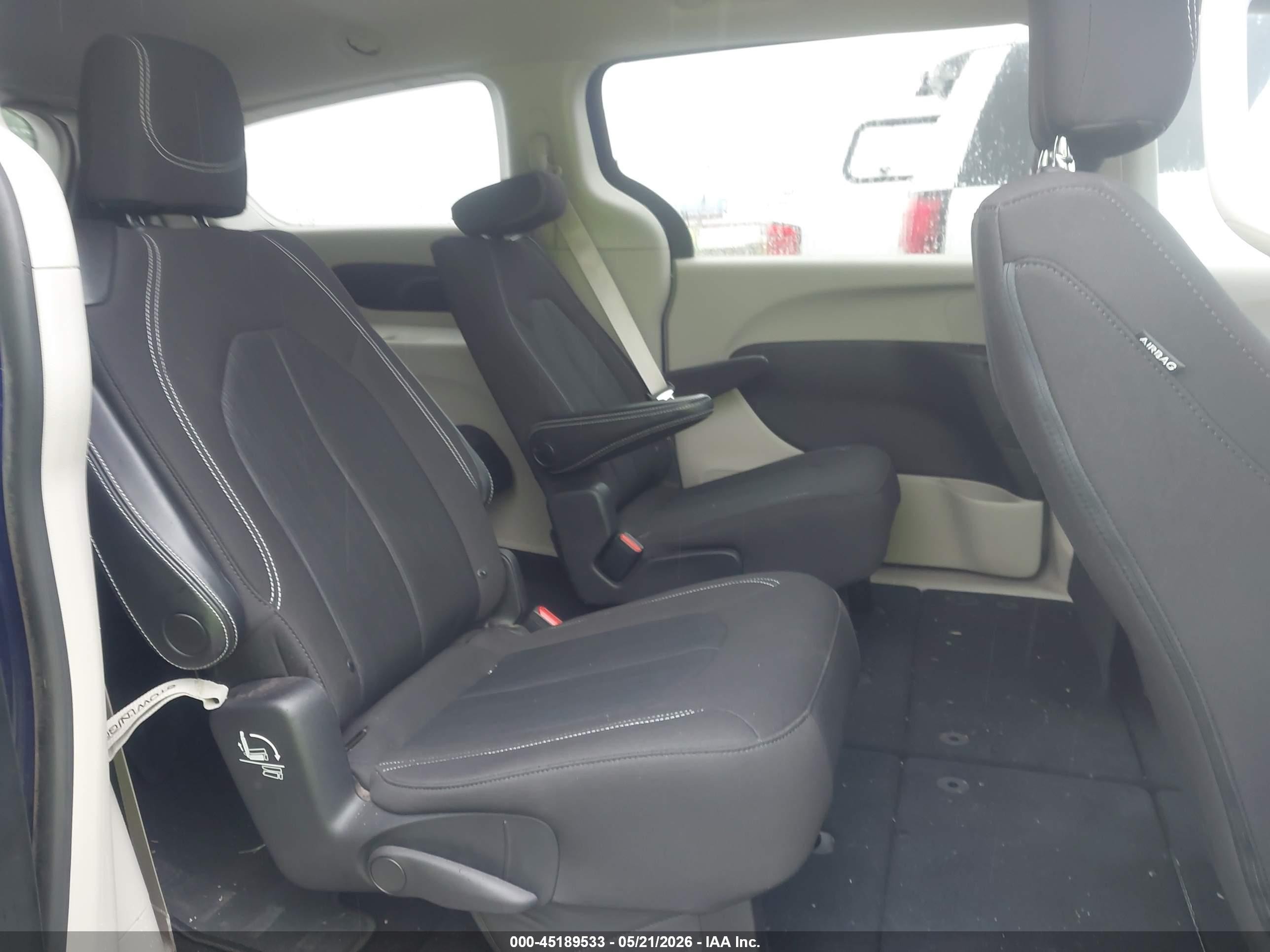 2021 Chrysler Voyager Lx Blue vin: 2C4RC1CG5MR568494