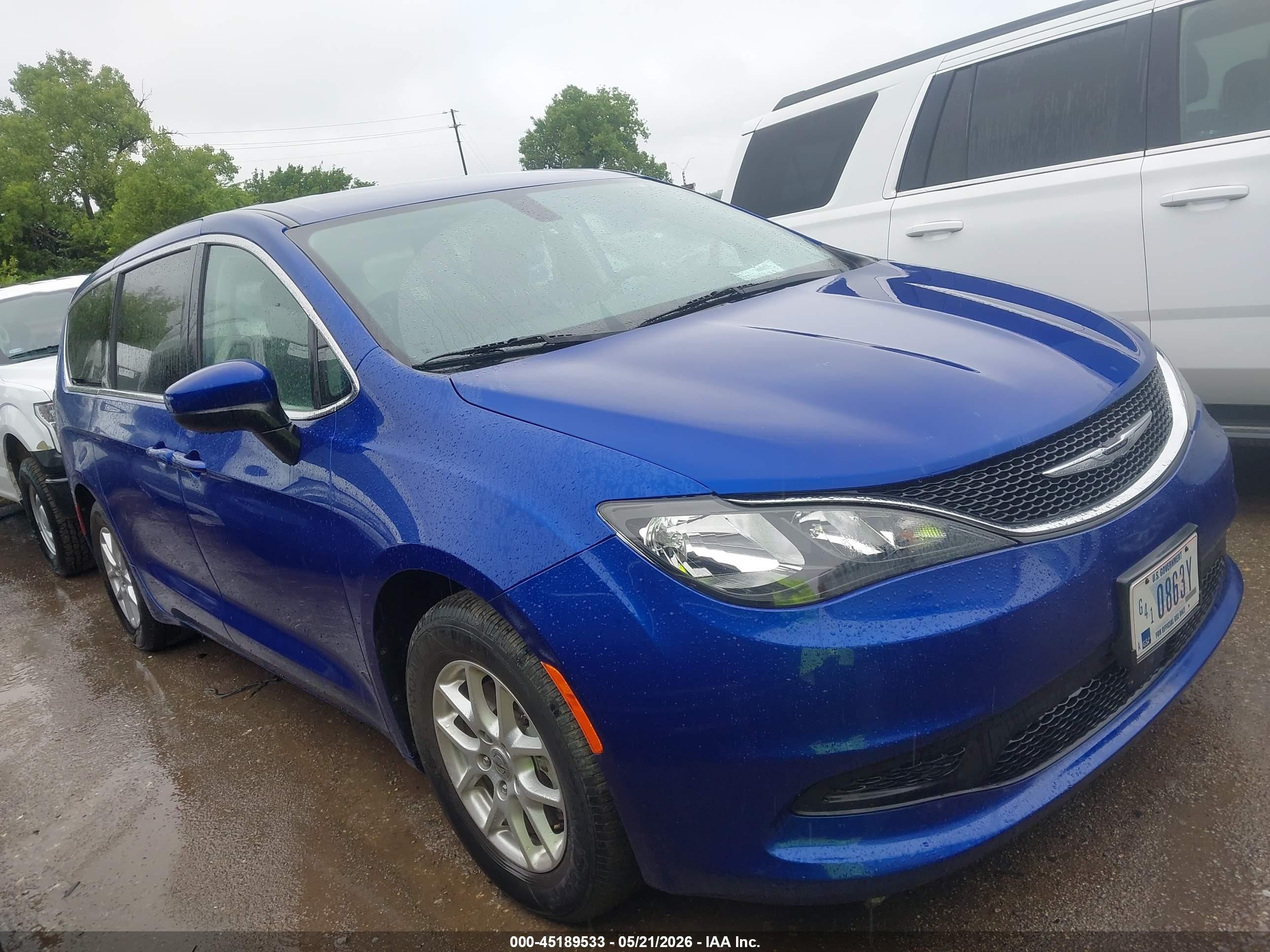 2021 Chrysler Voyager Lx Blue vin: 2C4RC1CG5MR568494