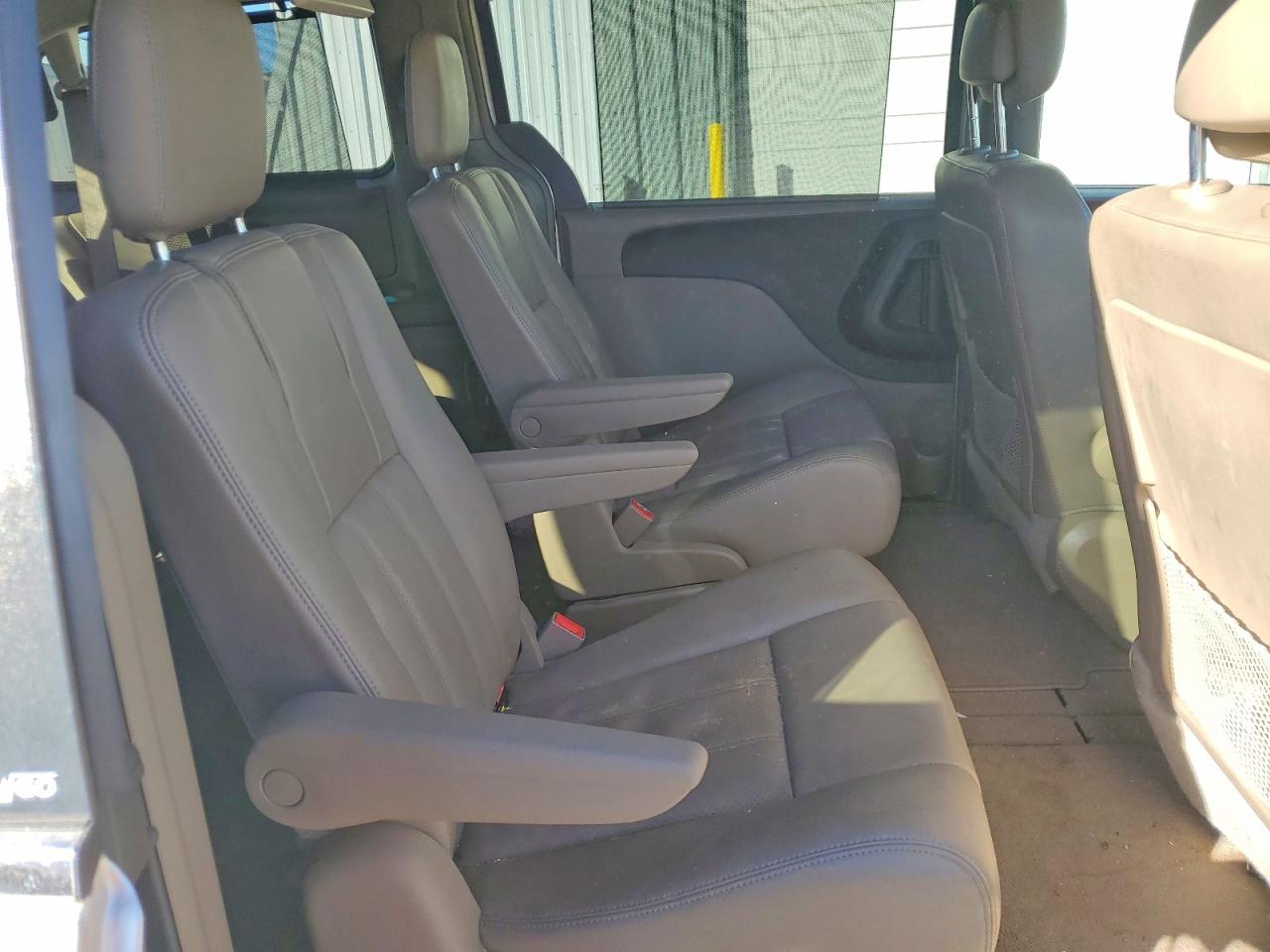 2012 Chrysler Town & Country Touring L Gold vin: 2C4RC1CG6CR237180