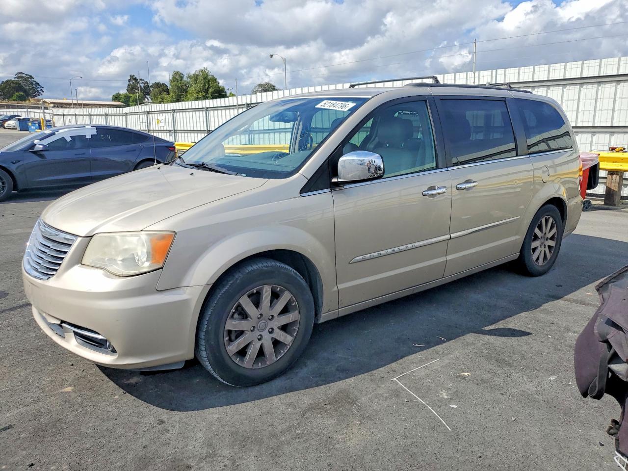 2012 Chrysler Town & Country Touring L Бежевый vin: 2C4RC1CG6CR314937