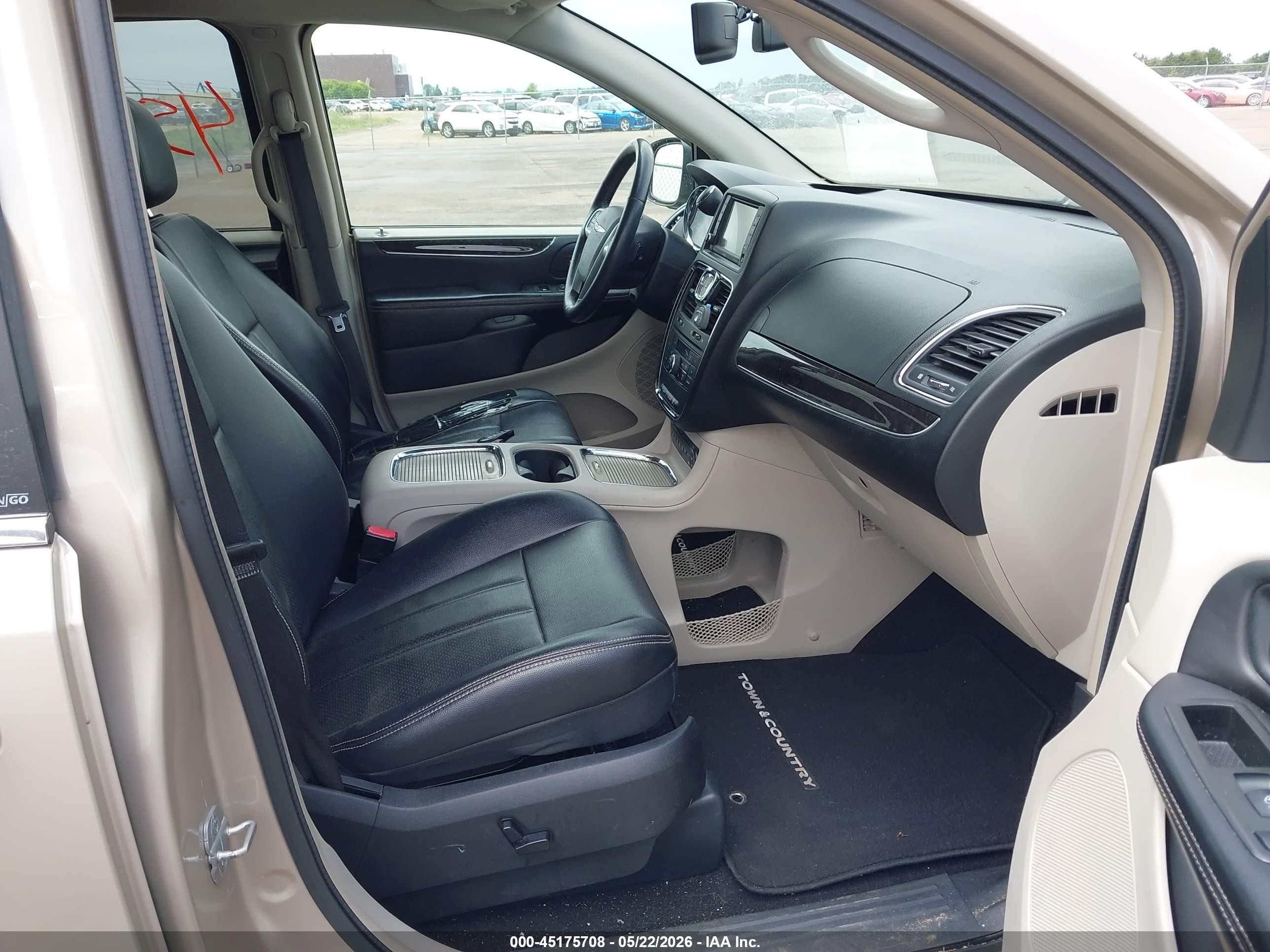 2013 Chrysler Town & Country Touring-l Gold vin: 2C4RC1CG6DR510524