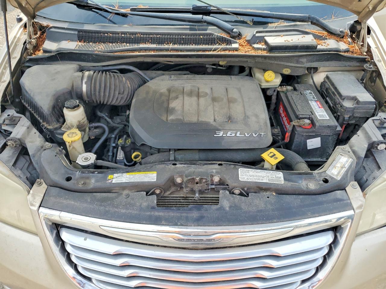 2013 Chrysler Town & Country Touring L Tan vin: 2C4RC1CG6DR537691