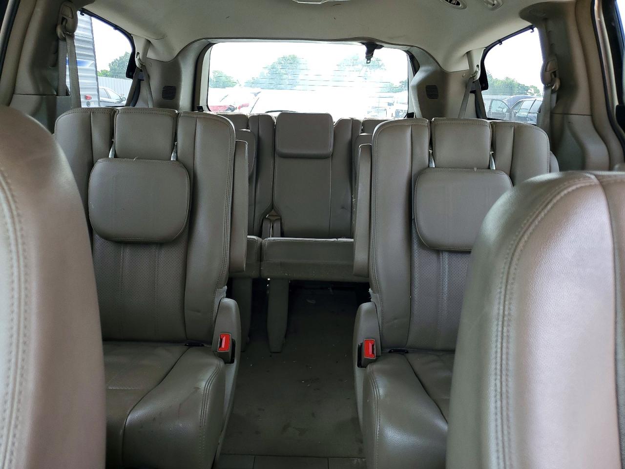 2013 Chrysler Town & Country Touring L Tan vin: 2C4RC1CG6DR537691