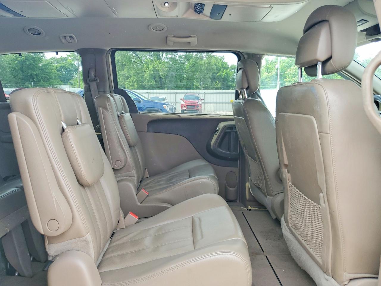 2013 Chrysler Town & Country Touring L Tan vin: 2C4RC1CG6DR537691